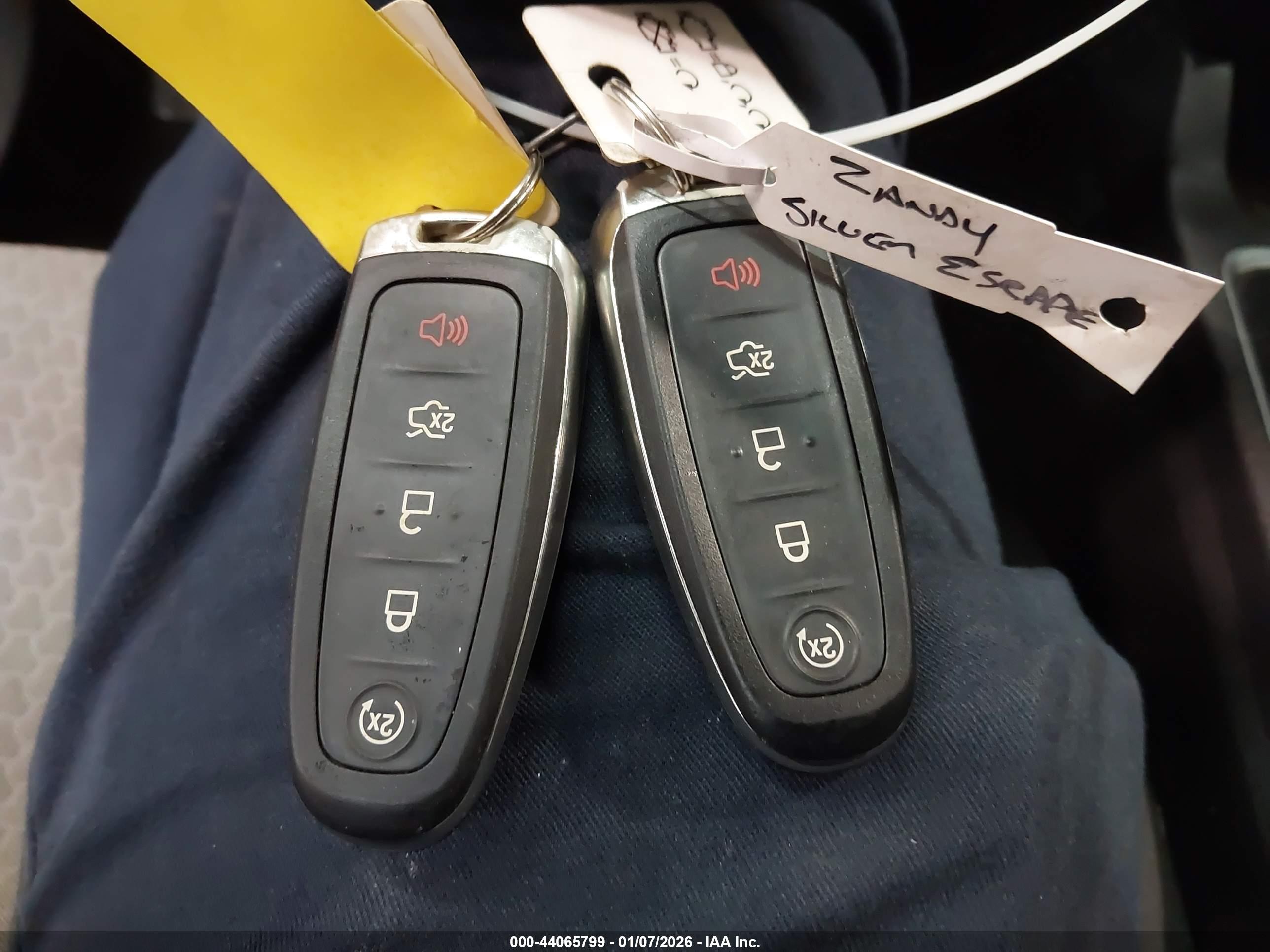 FORD ESCAPE image 11
