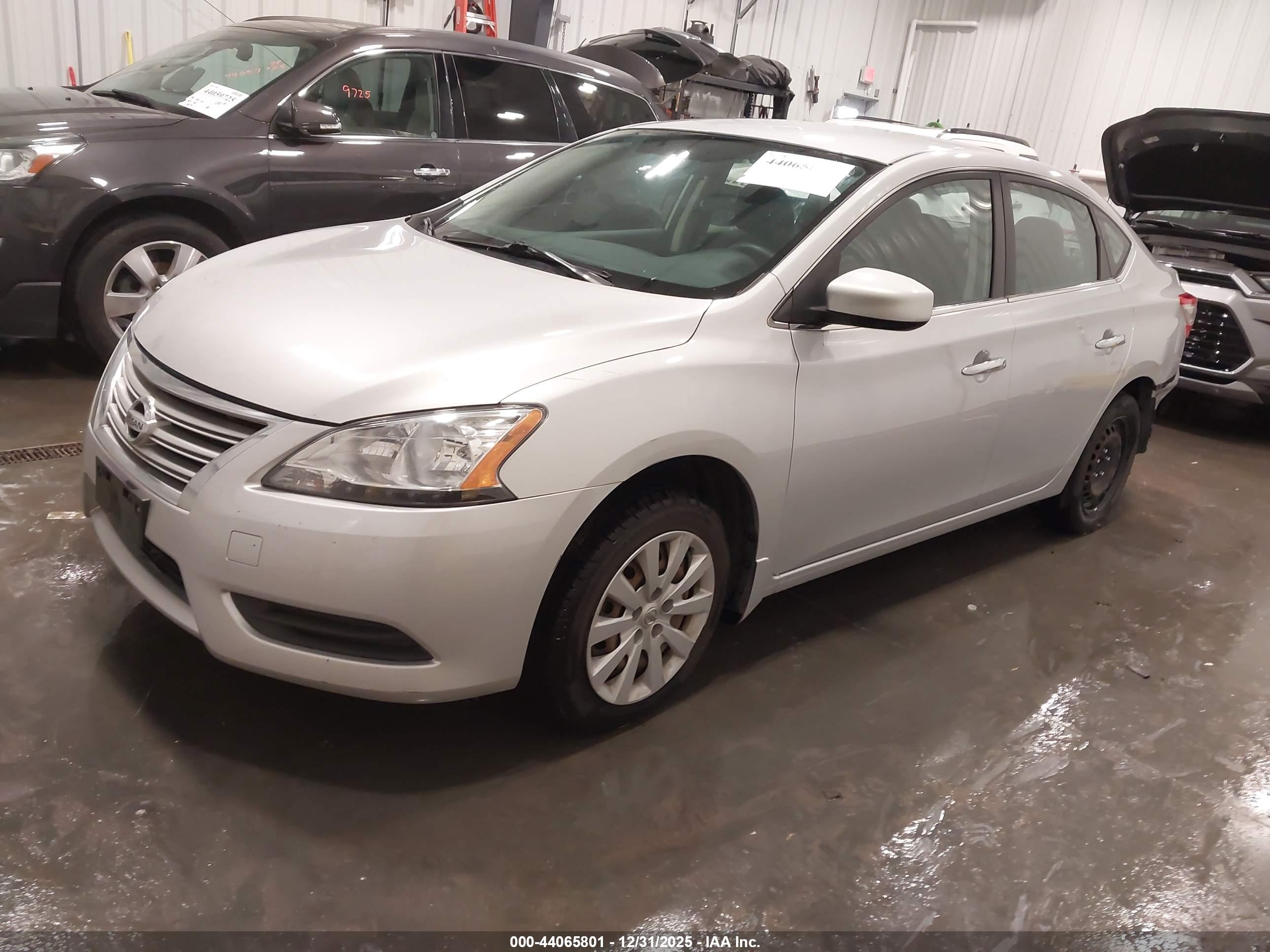 NISSAN SENTRA image 2