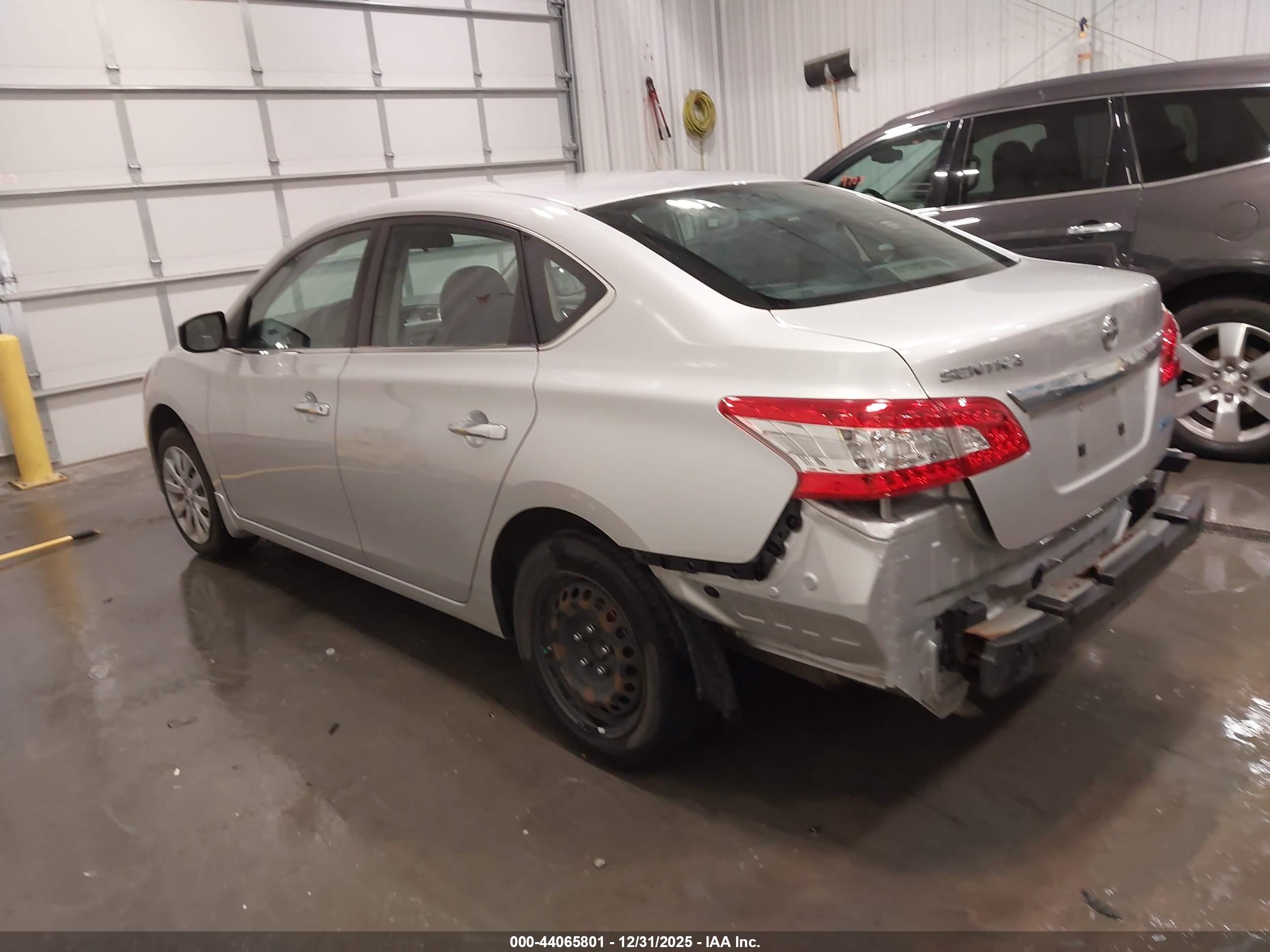 NISSAN SENTRA image 3