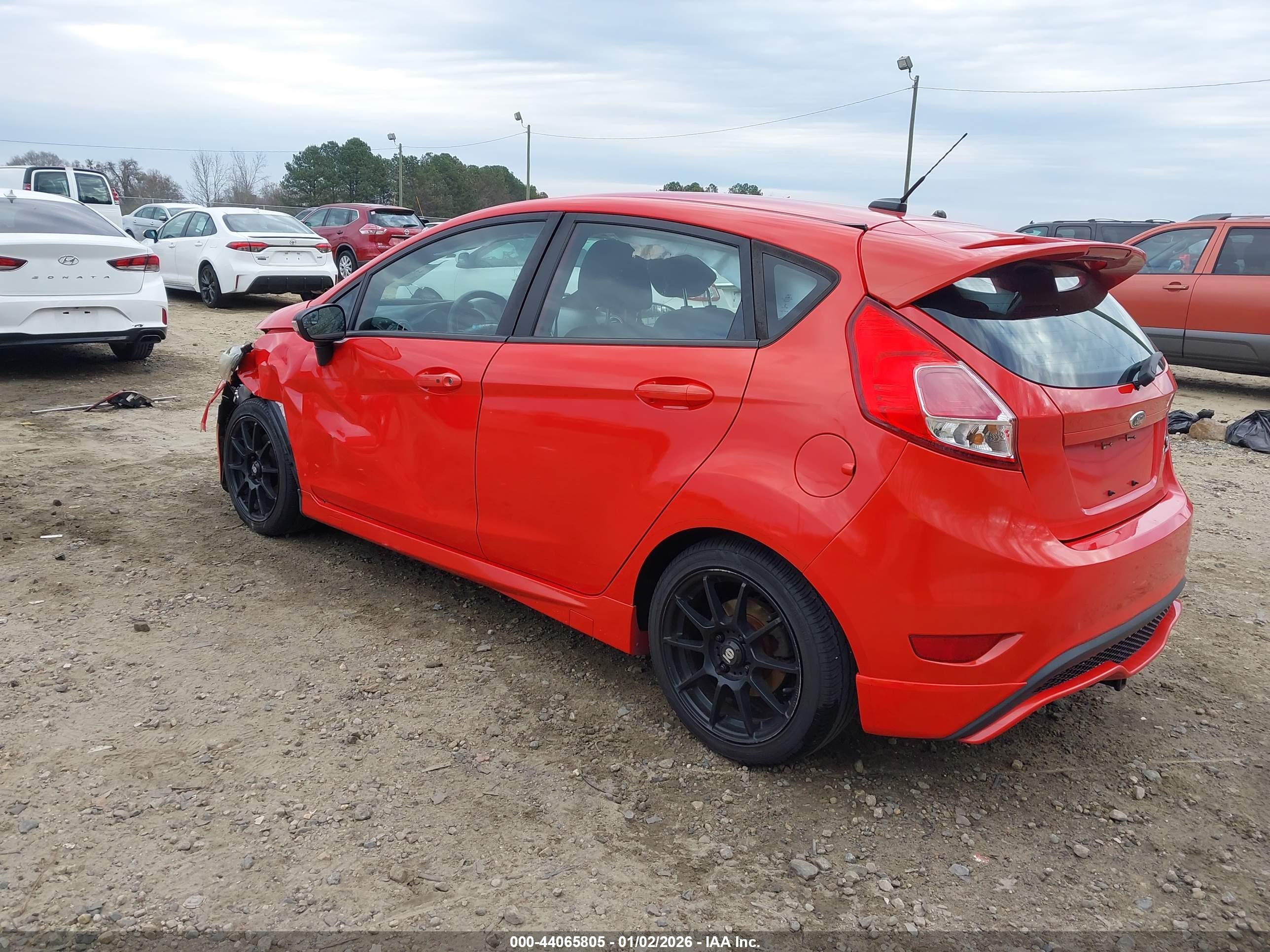 FORD FIESTA image 3