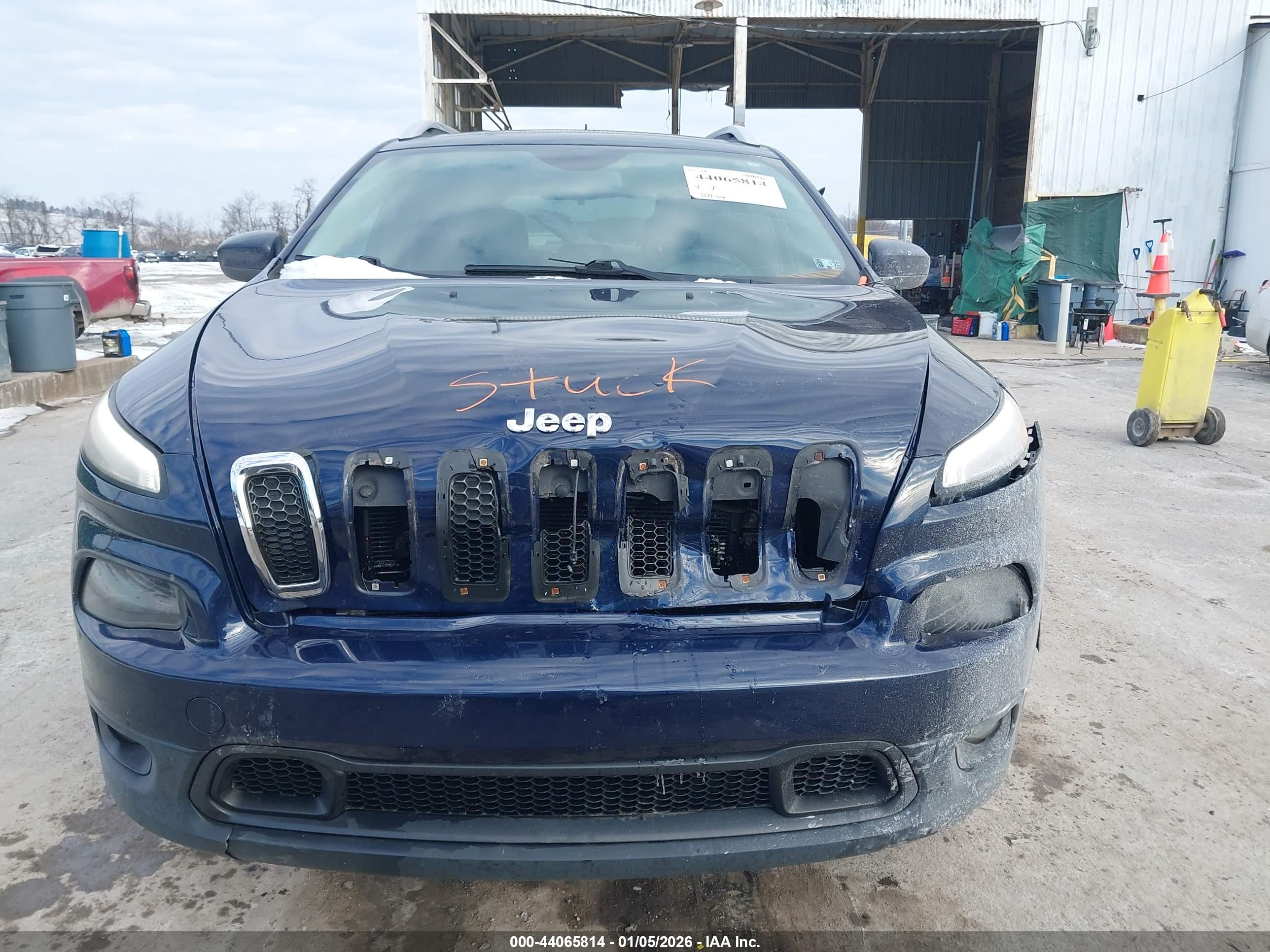JEEP CHEROKEE image 6