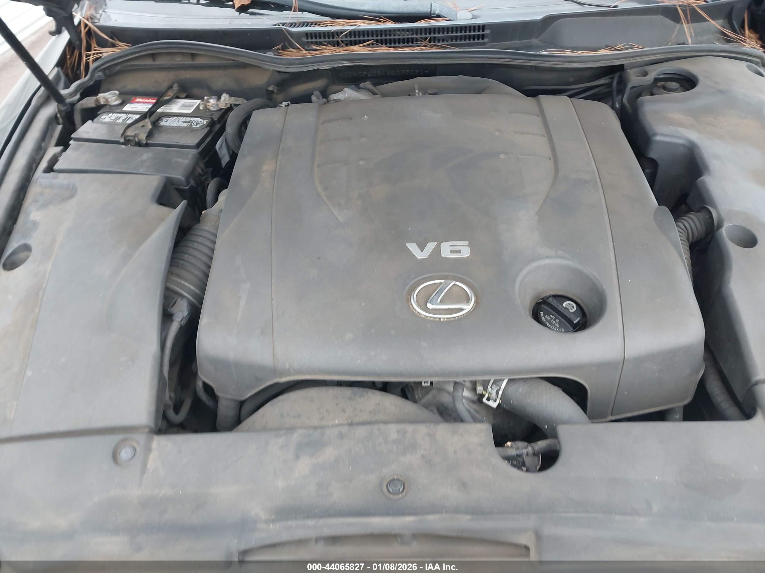 LEXUS IS image 10
