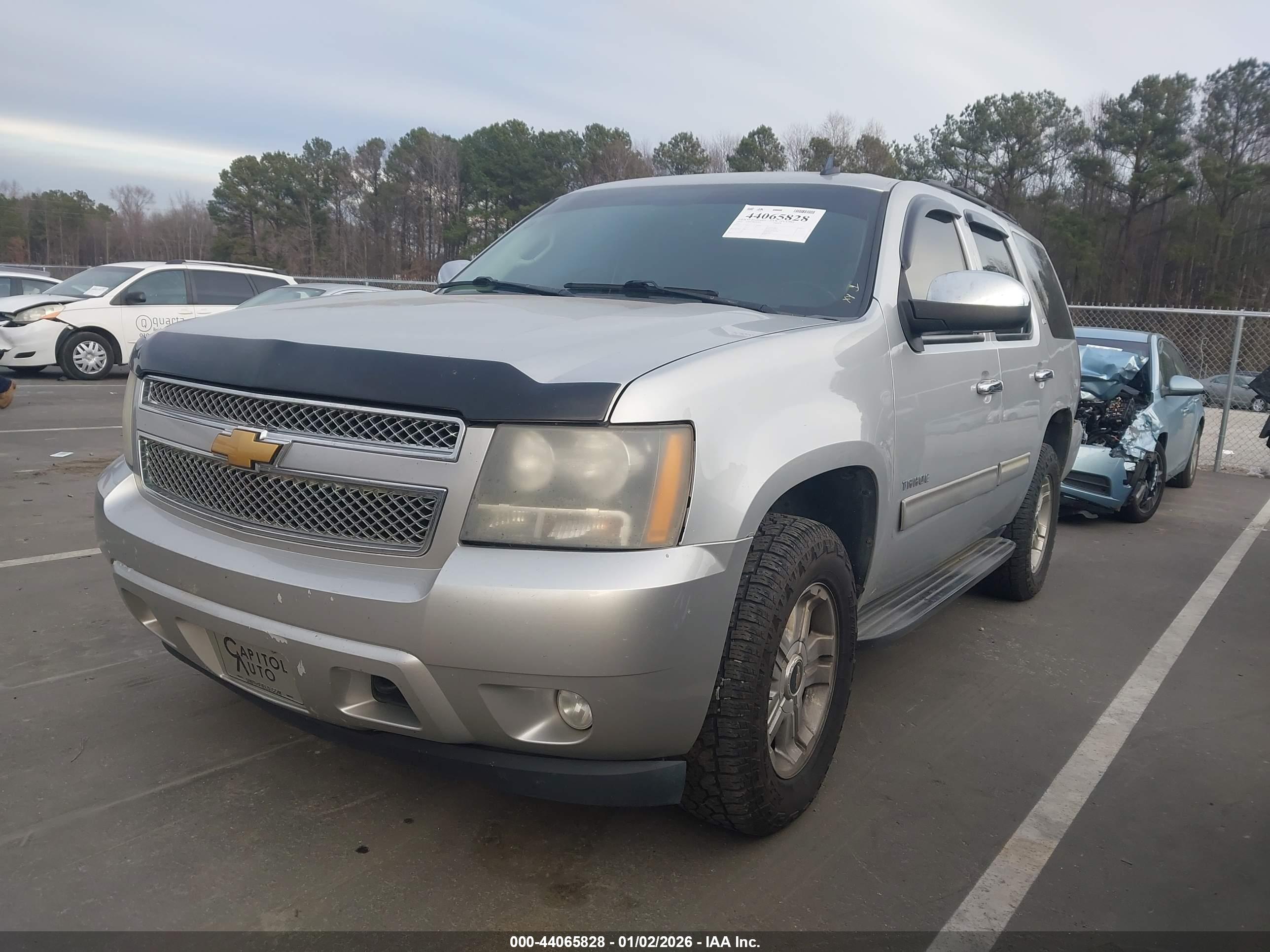 CHEVROLET TAHOE image 2