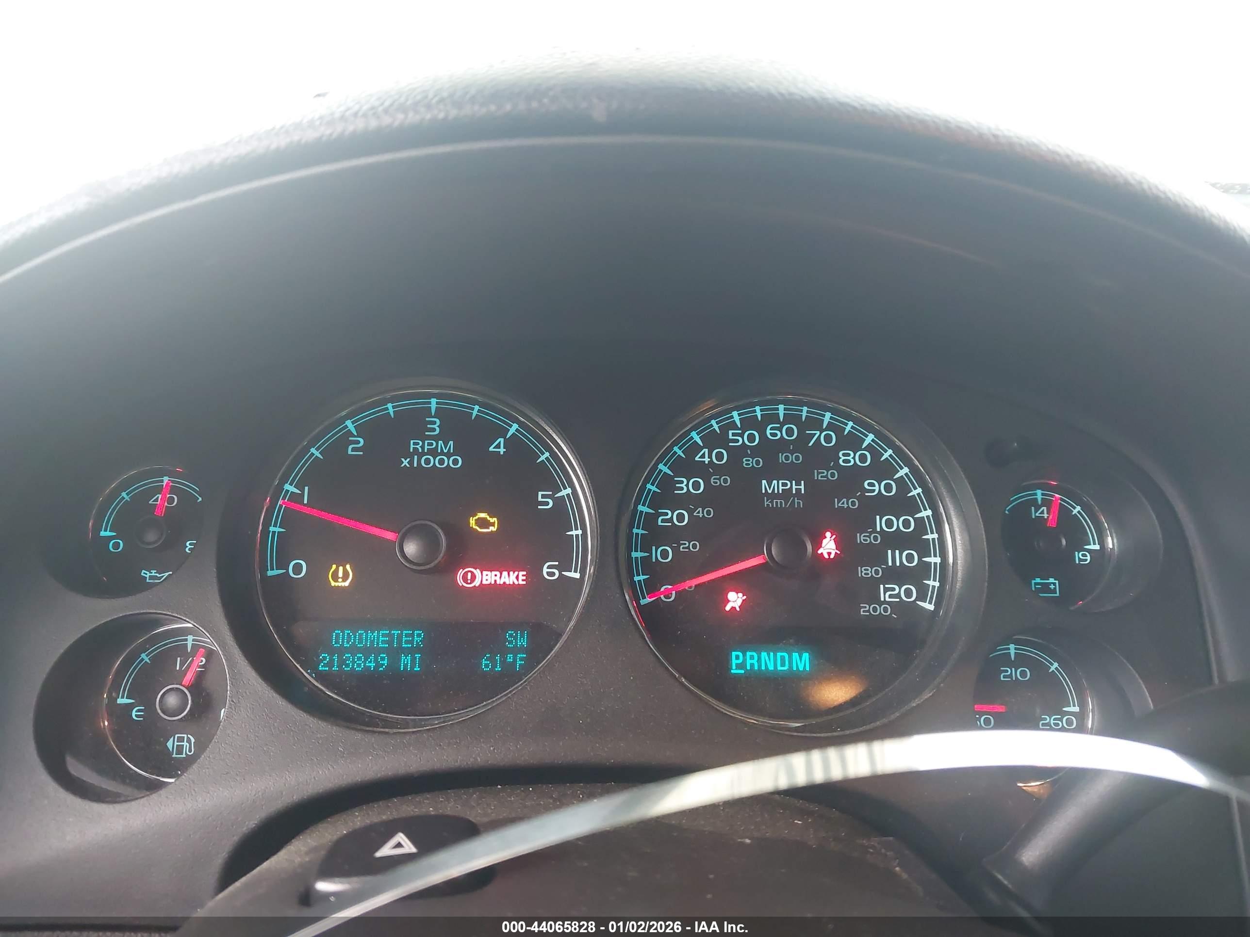 CHEVROLET TAHOE image 7
