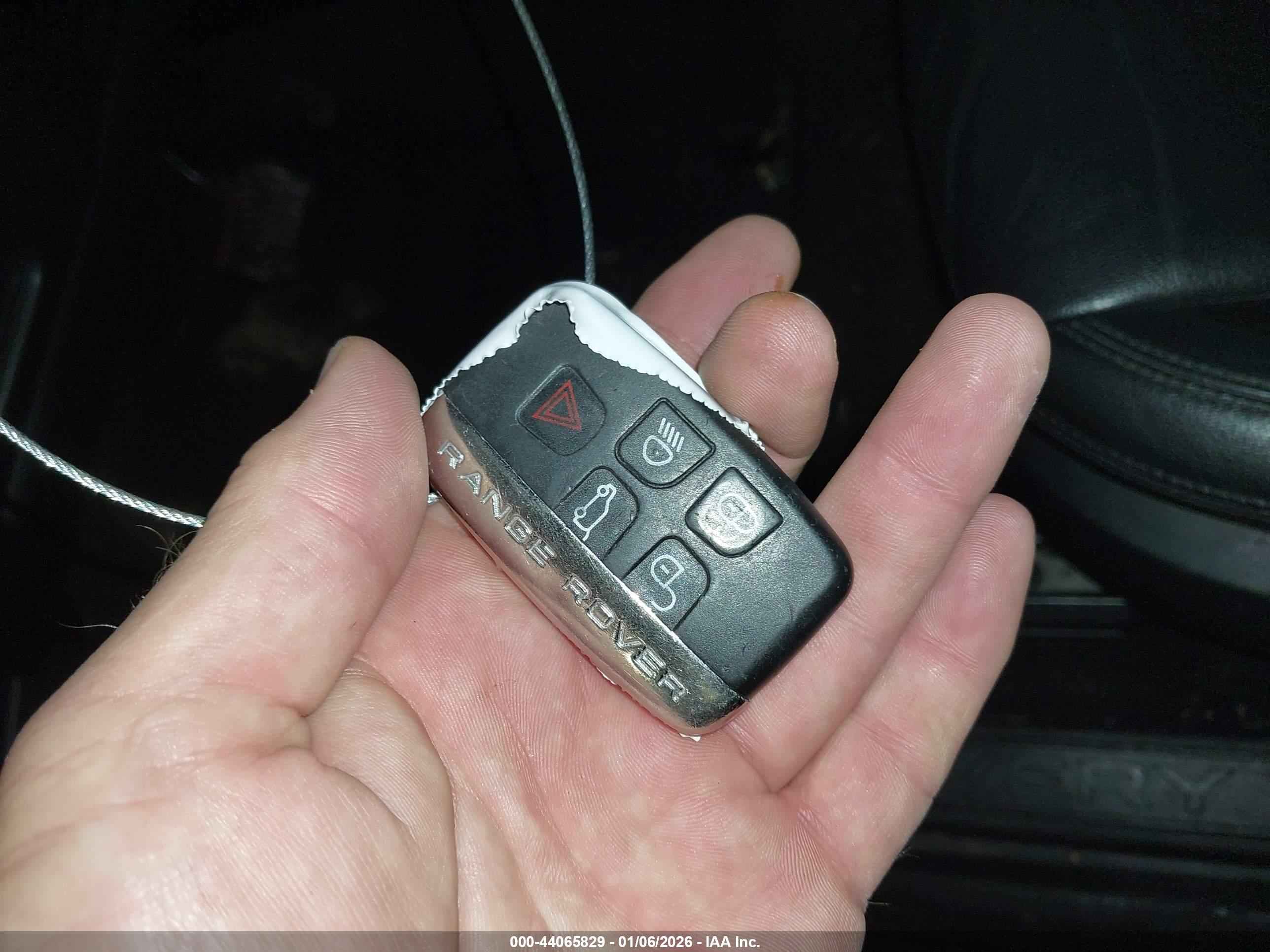 LAND ROVER image 11