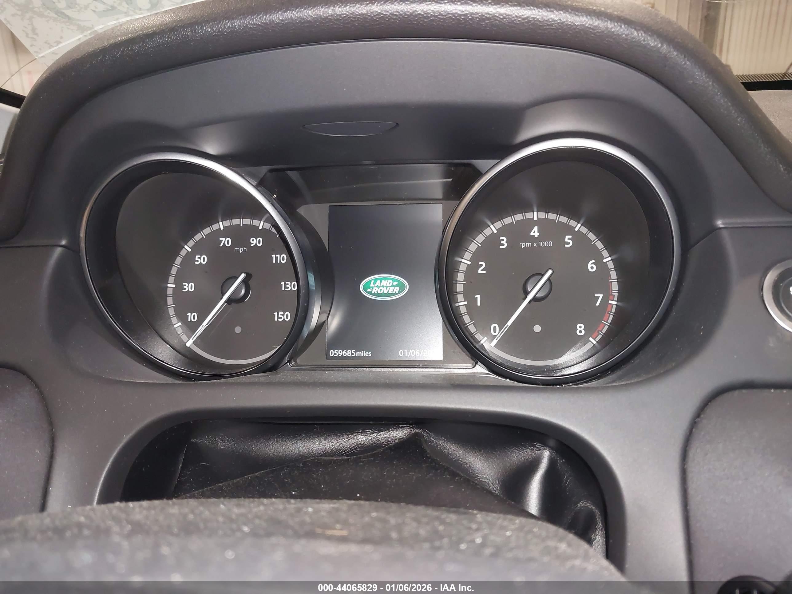 LAND ROVER image 7