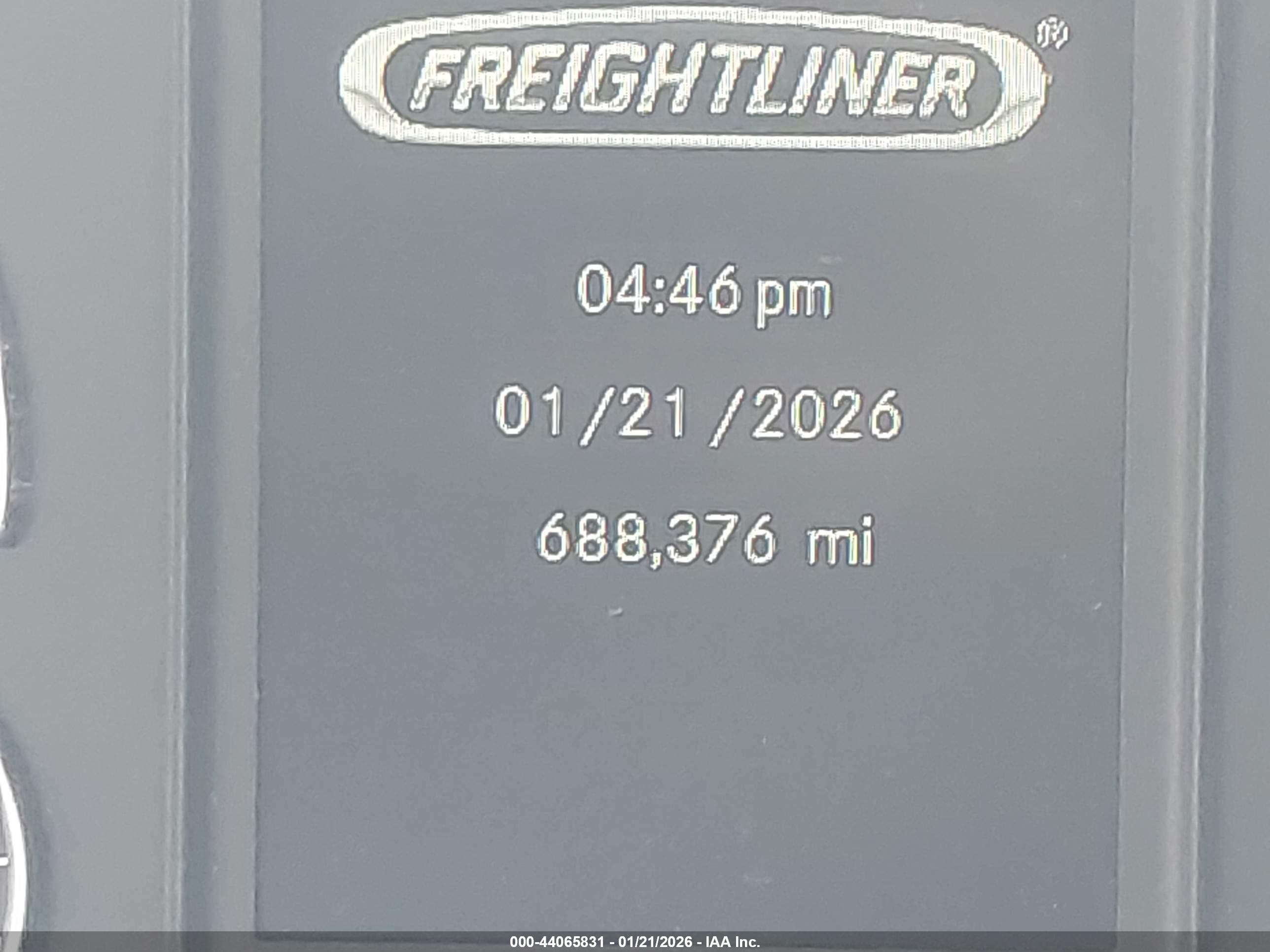 FREIGHTLINER NEW image 6