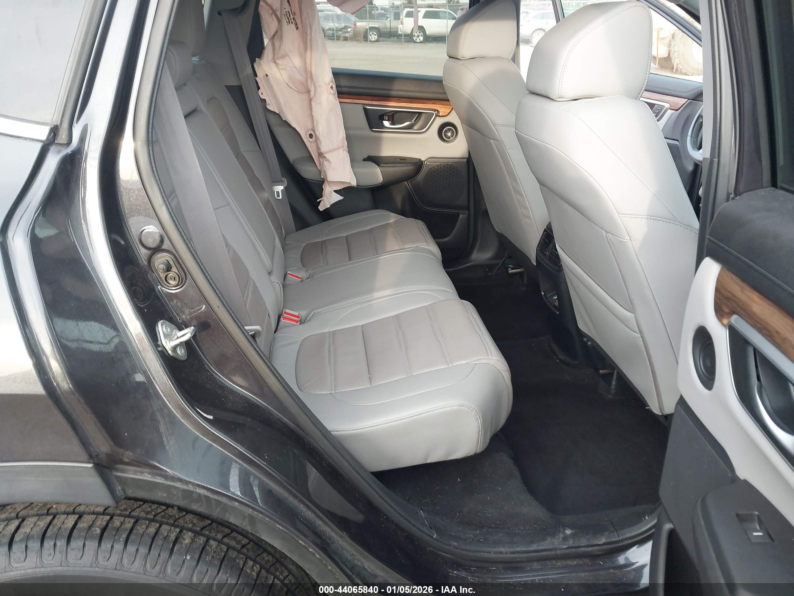 HONDA CR-V image 8