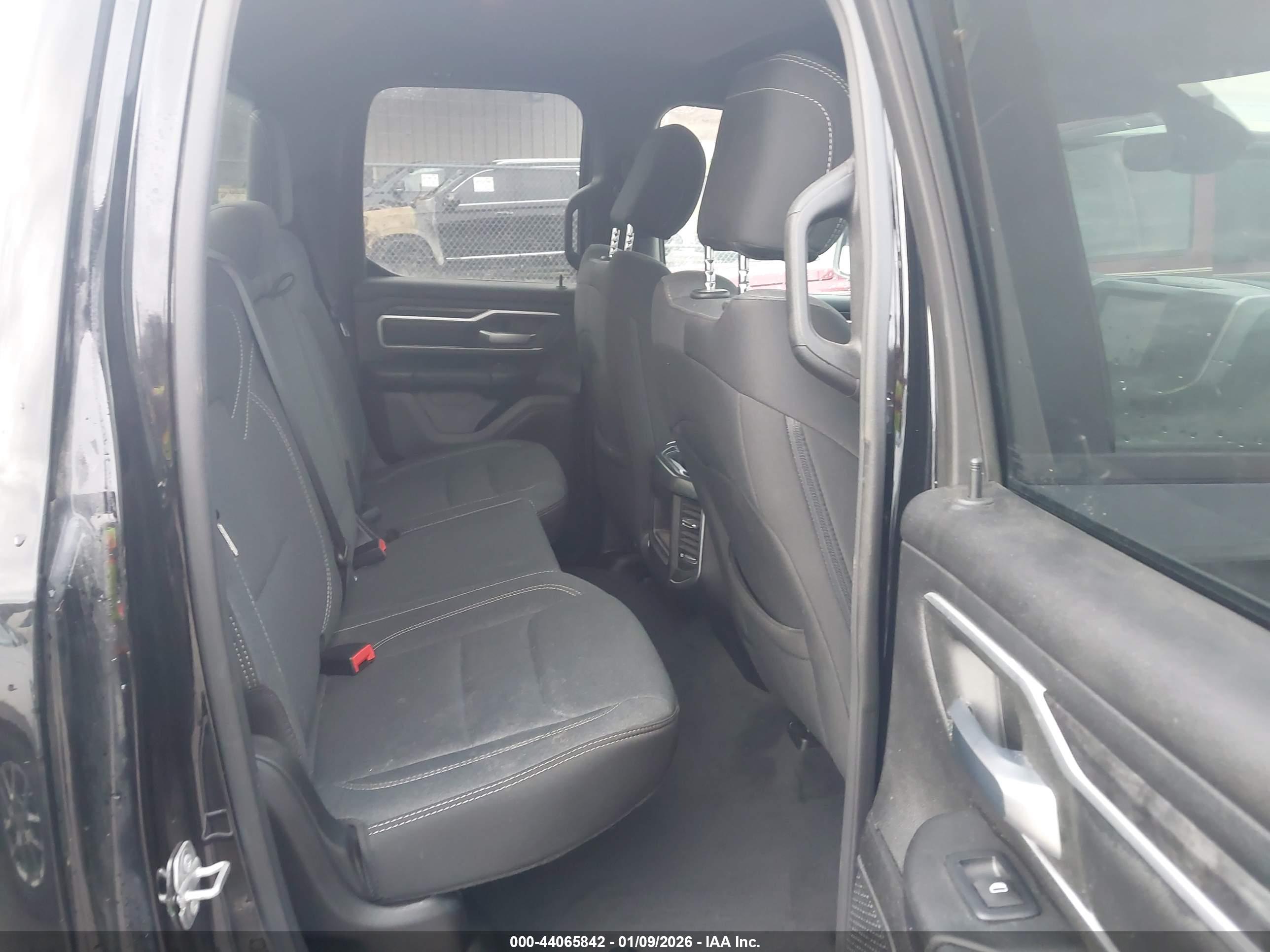 RAM 1500 image 8