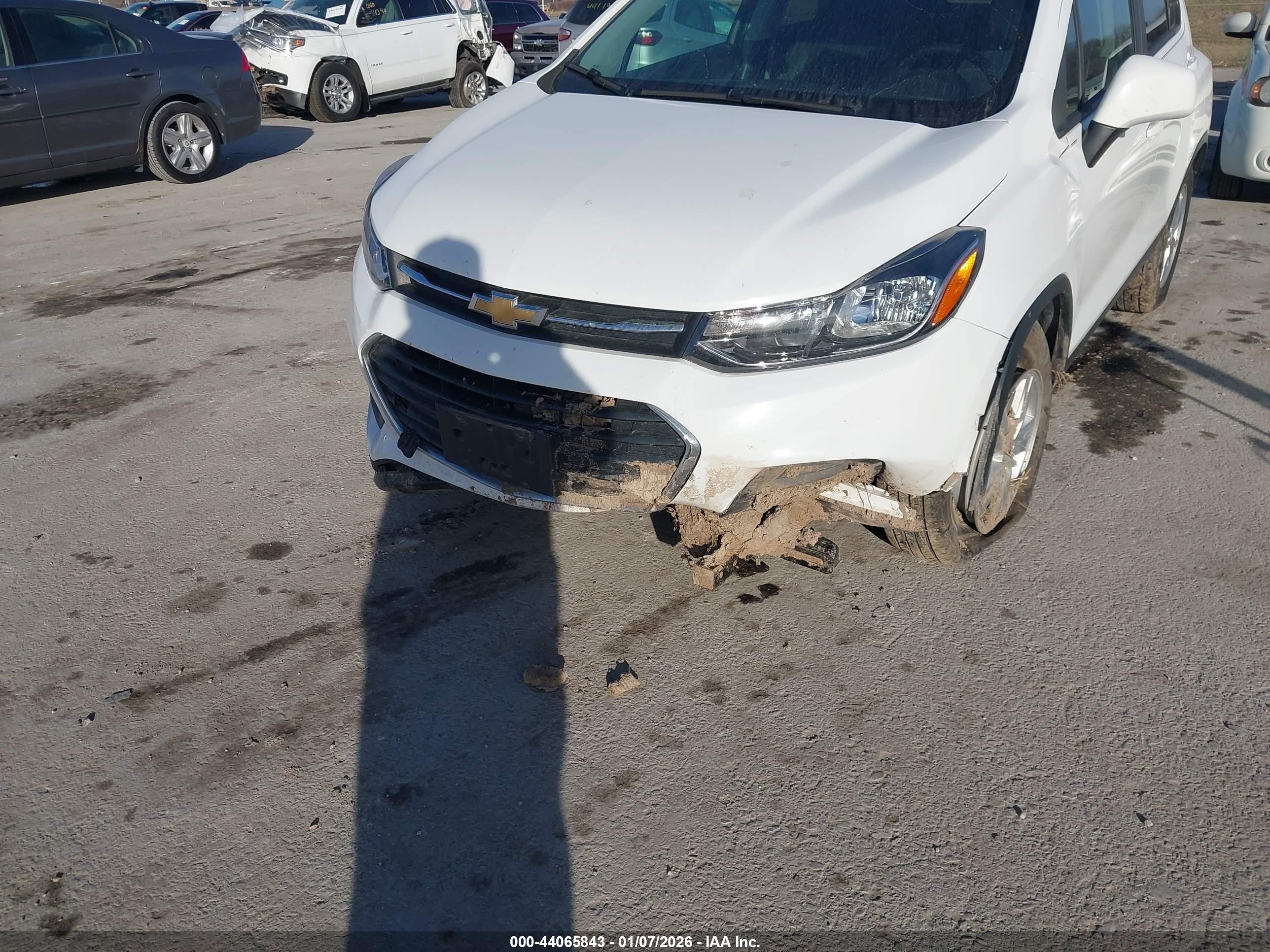 CHEVROLET TRAX image 6