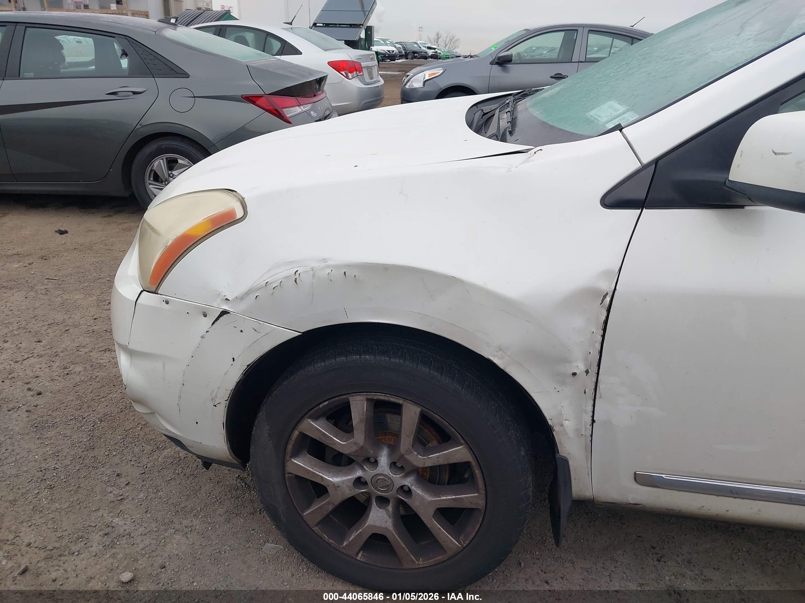 NISSAN ROGUE image 6