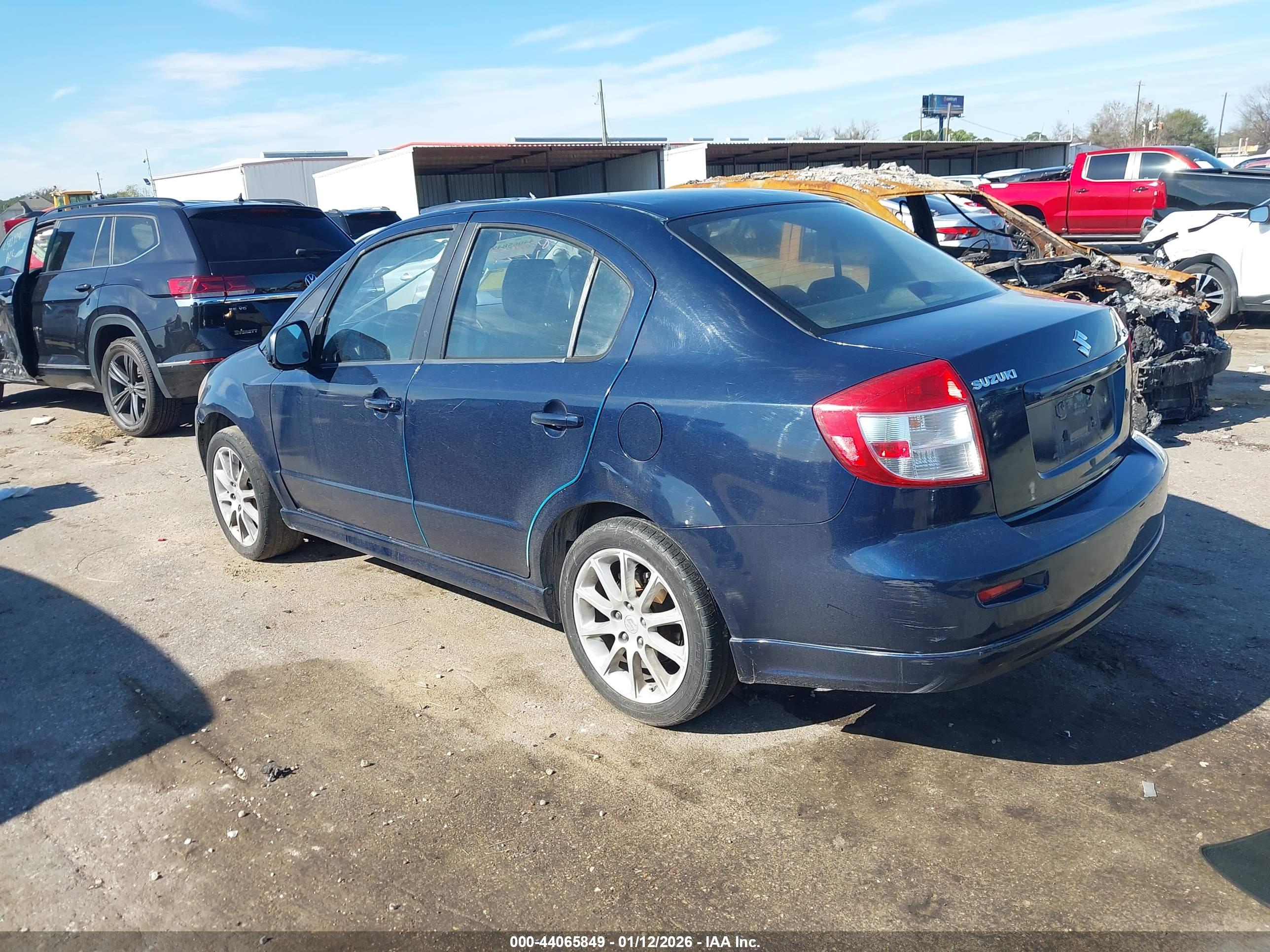 SUZUKI SX4 image 3
