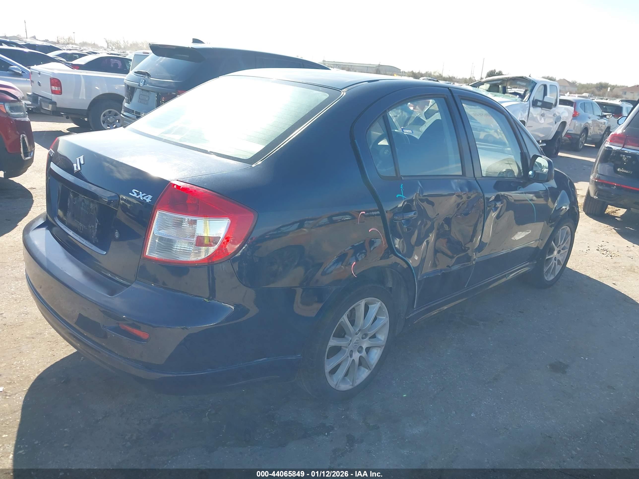 SUZUKI SX4 image 4