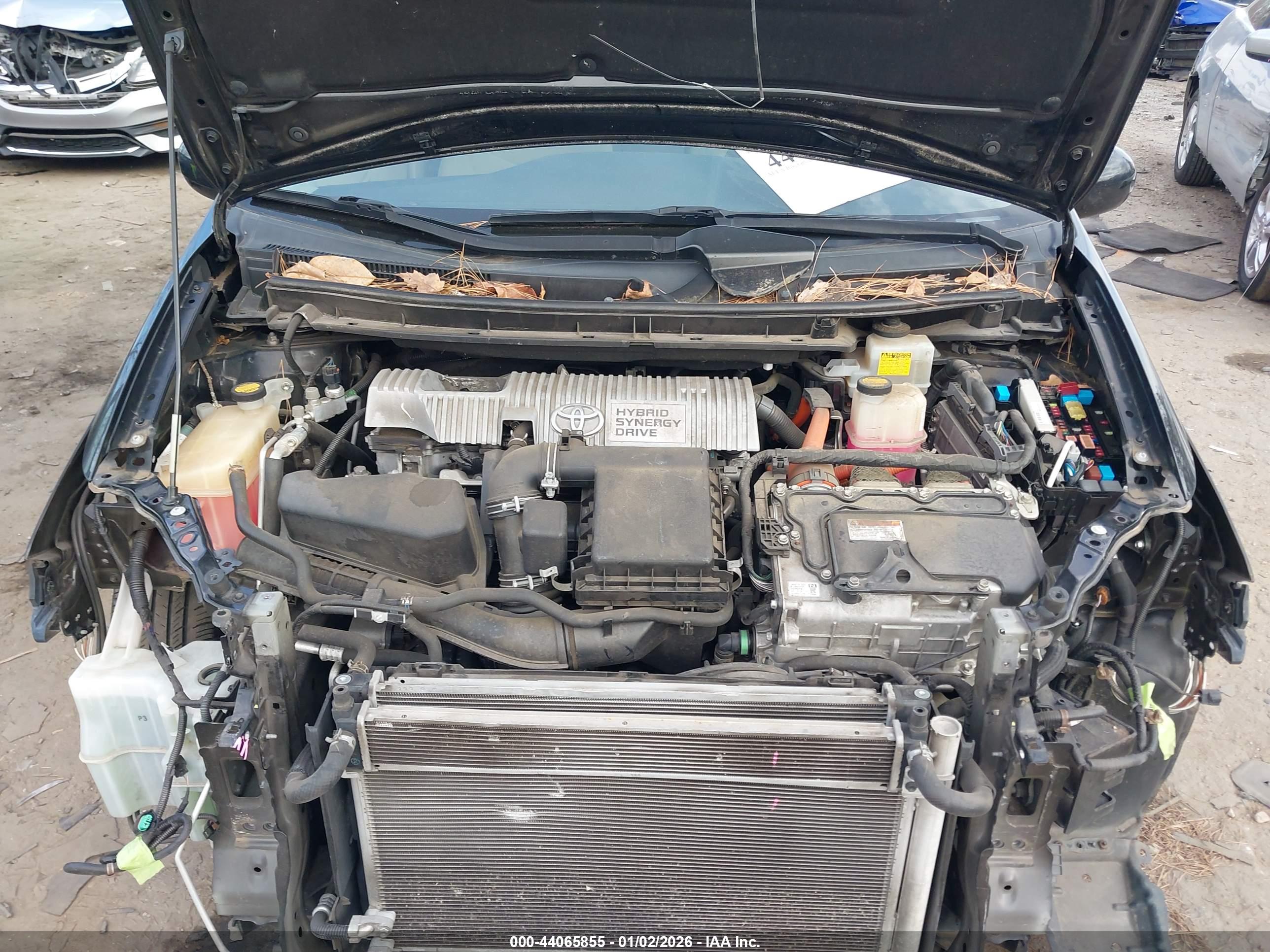 TOYOTA PRIUS image 10