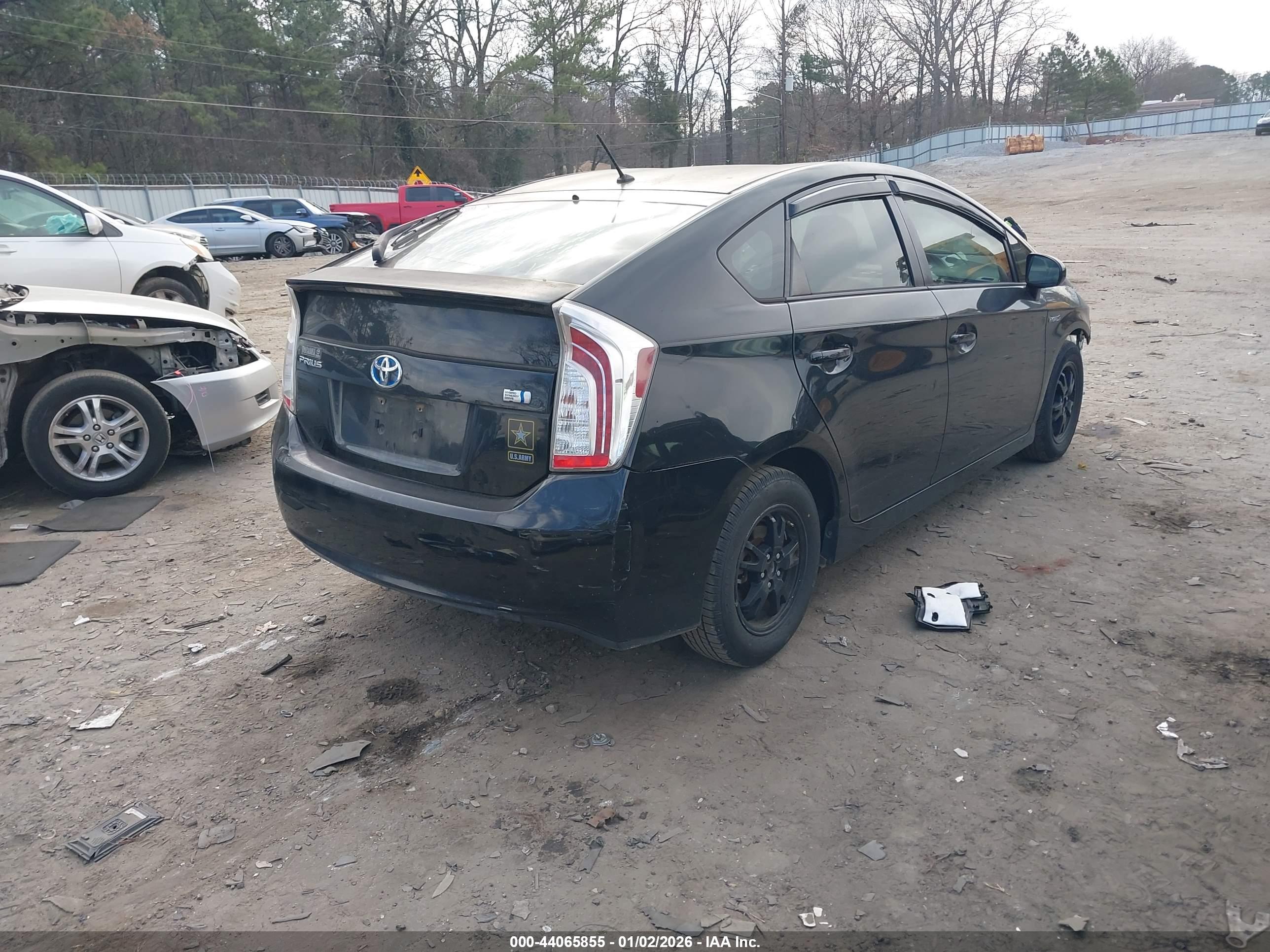 TOYOTA PRIUS image 4