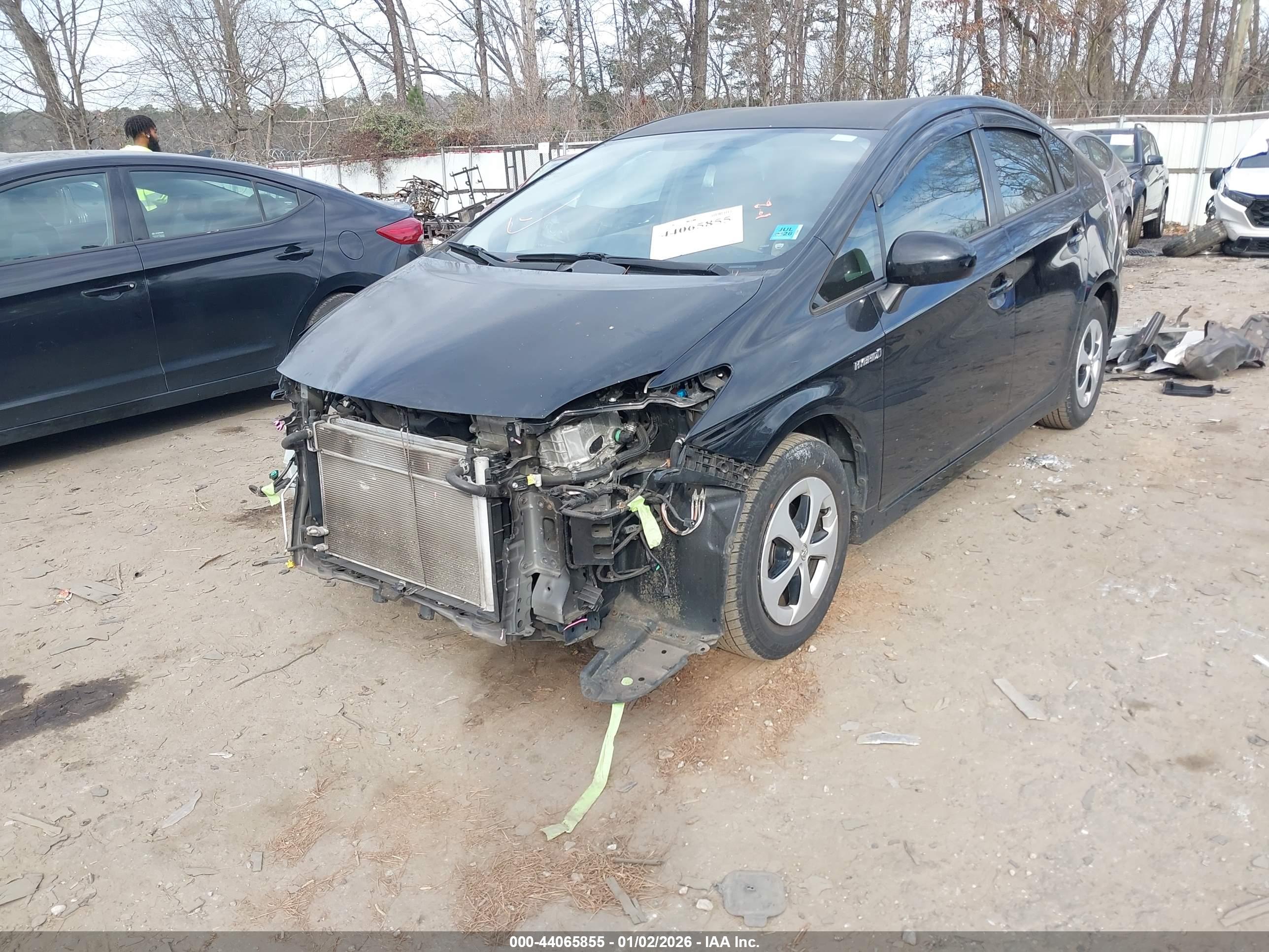 TOYOTA PRIUS image 6