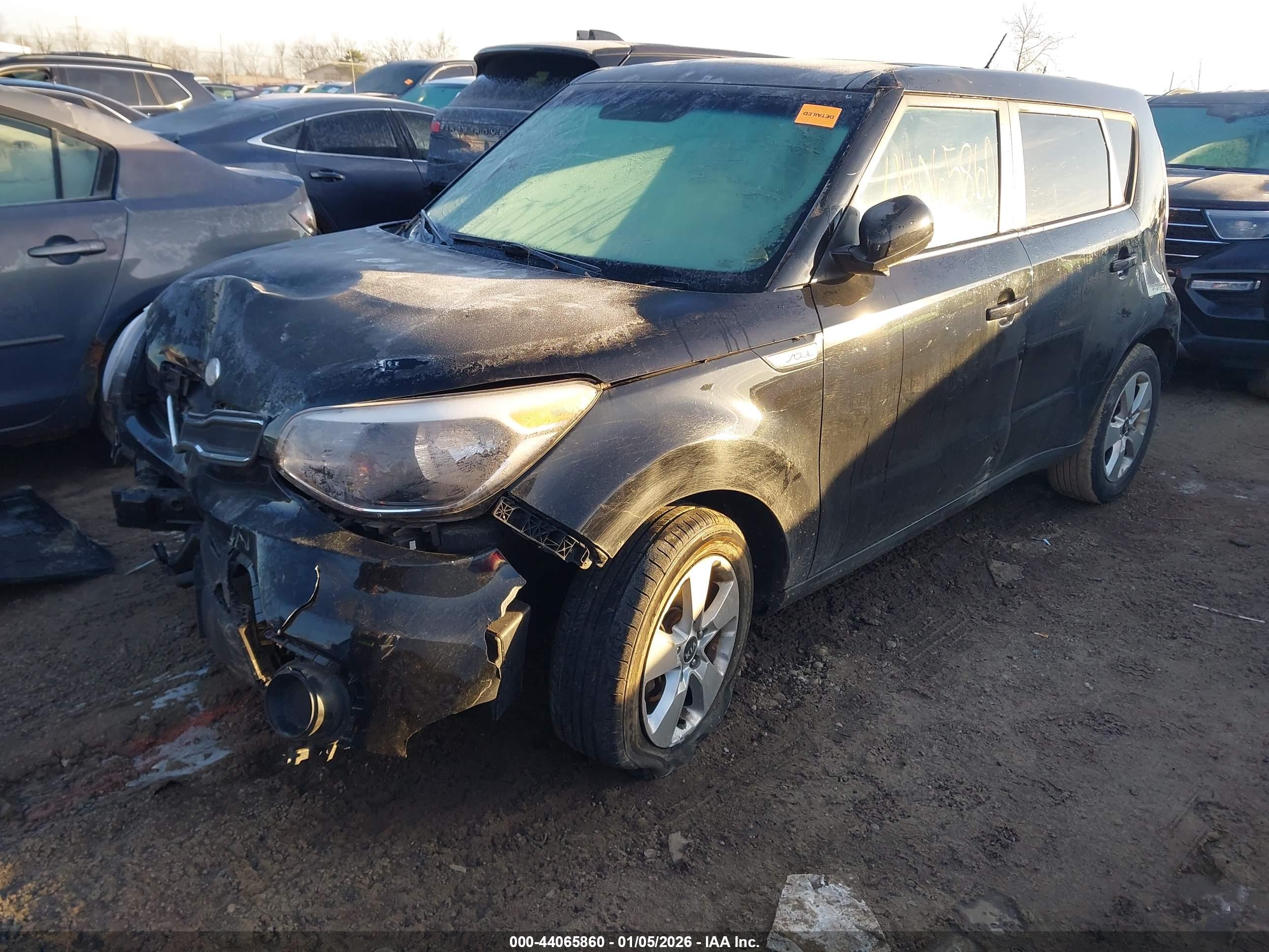 KIA SOUL image 2