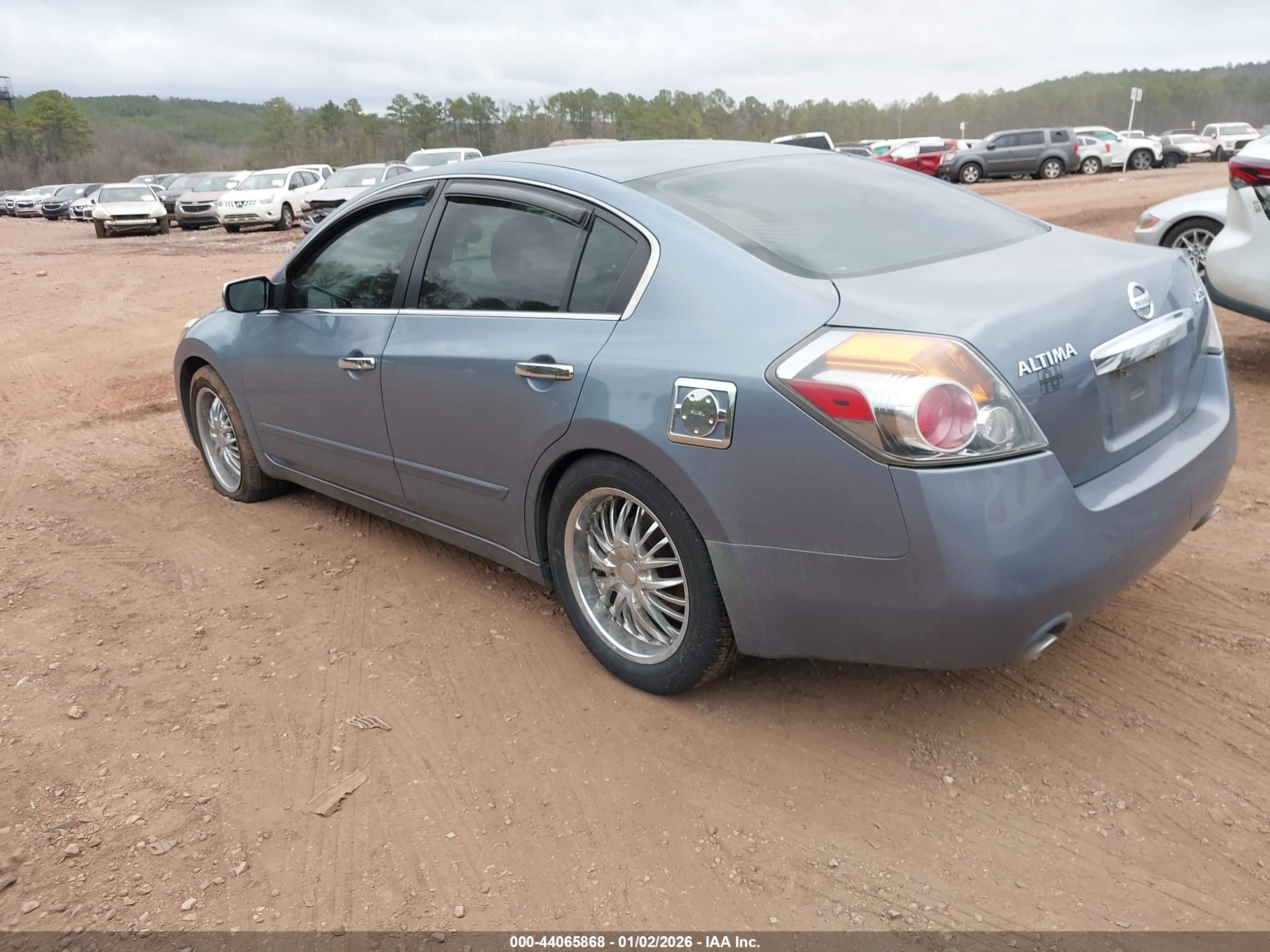 NISSAN ALTIMA image 3