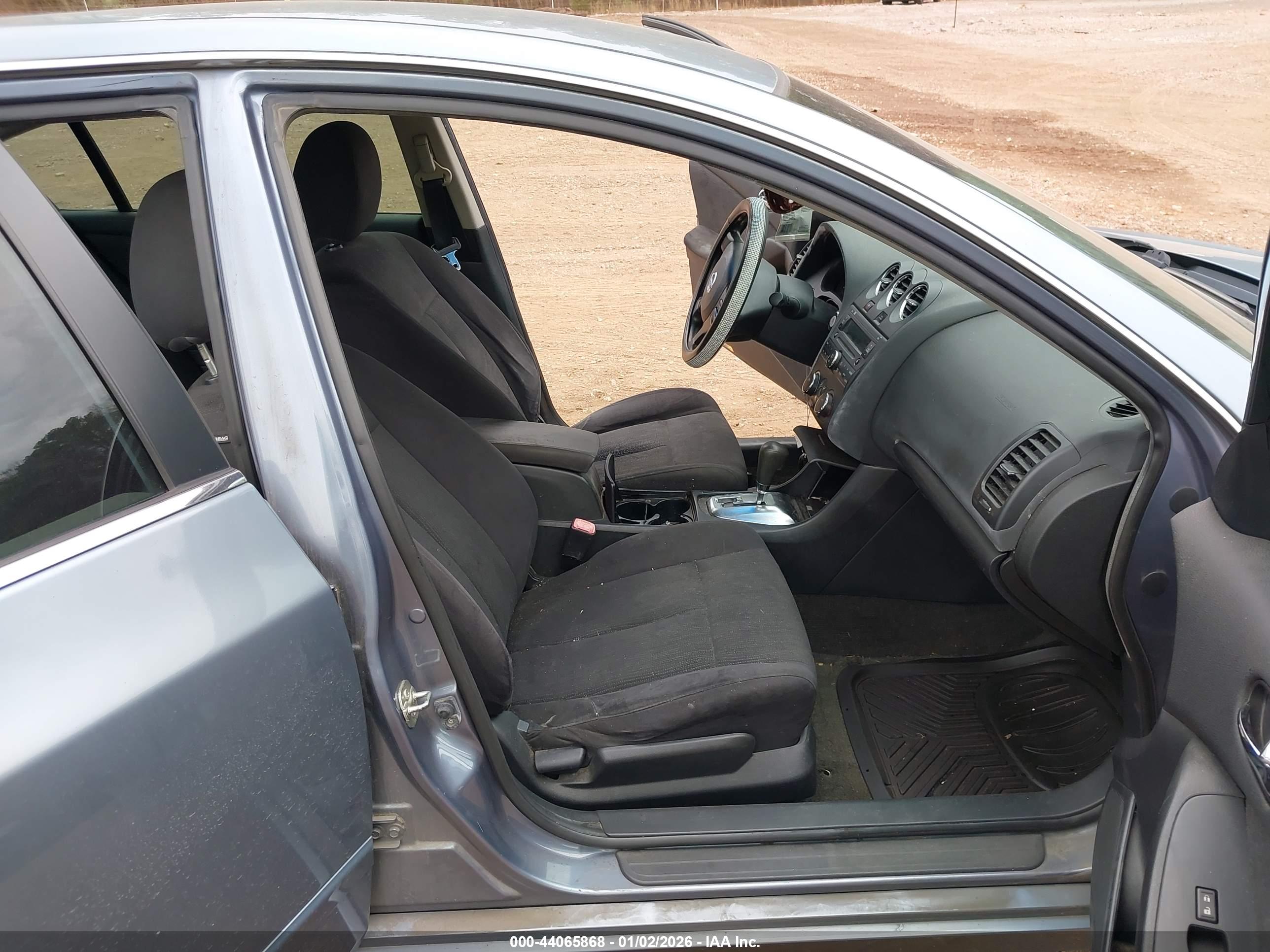 NISSAN ALTIMA image 5