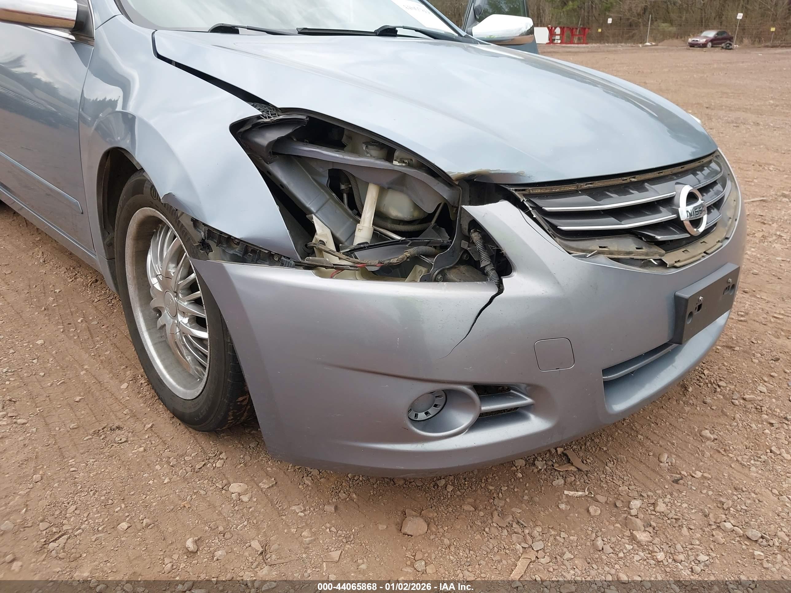 NISSAN ALTIMA image 6