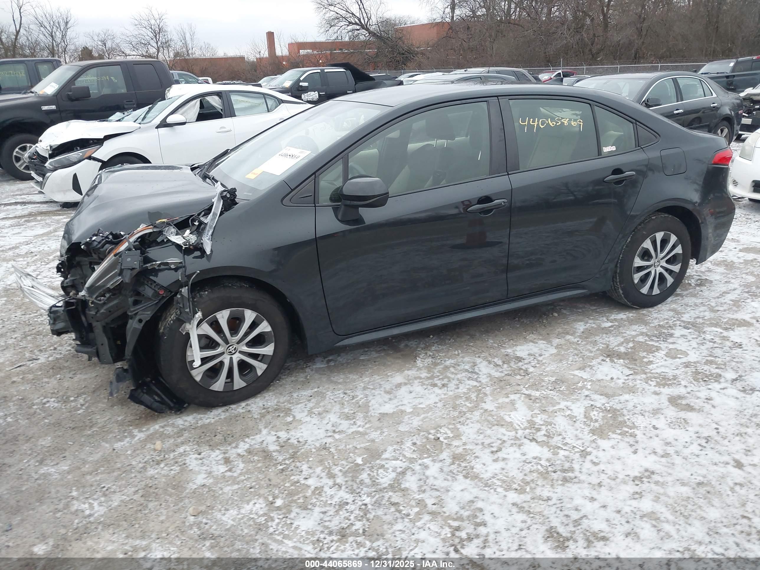 TOYOTA COROLLA image 2