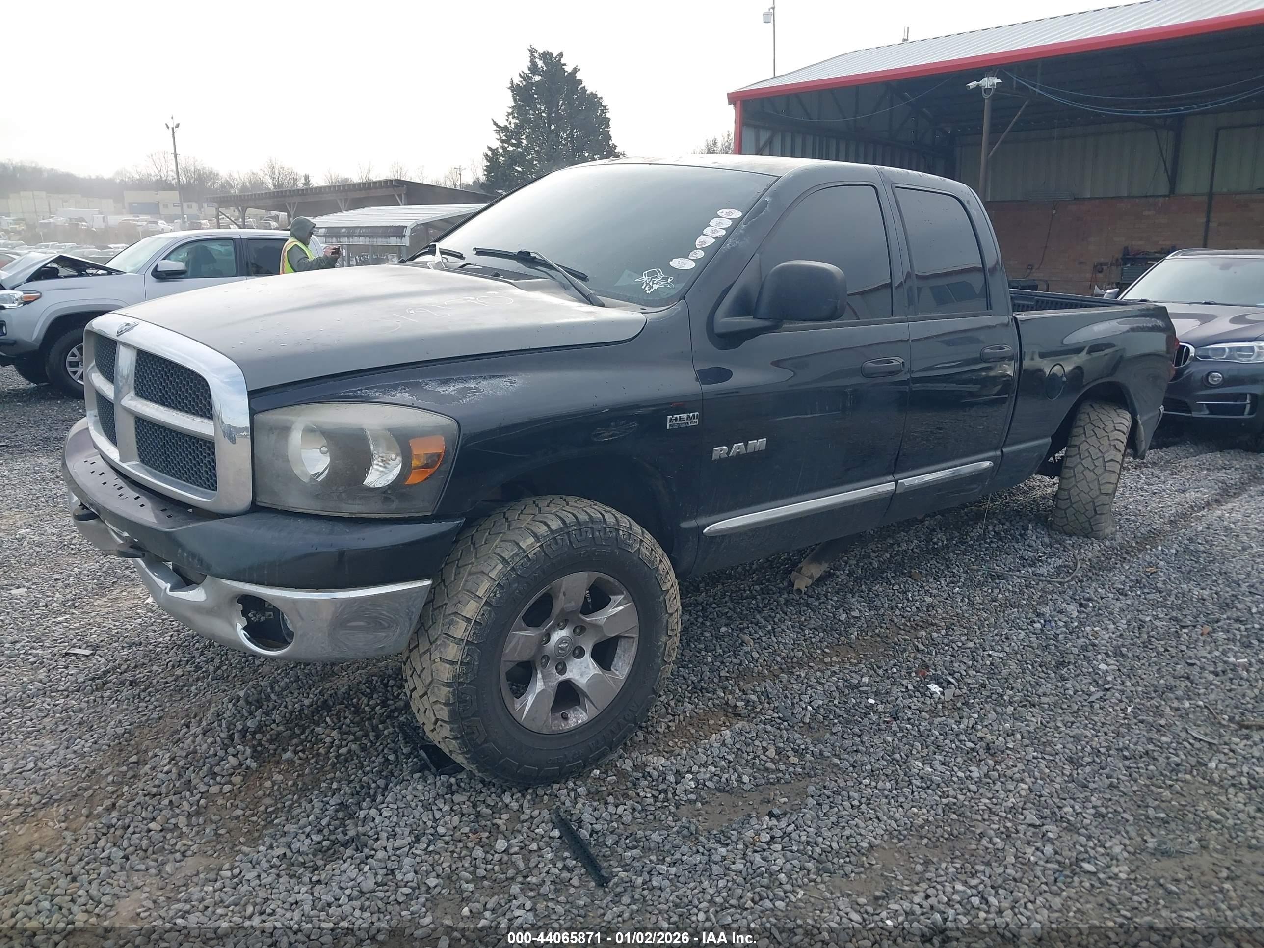 DODGE RAM image 2