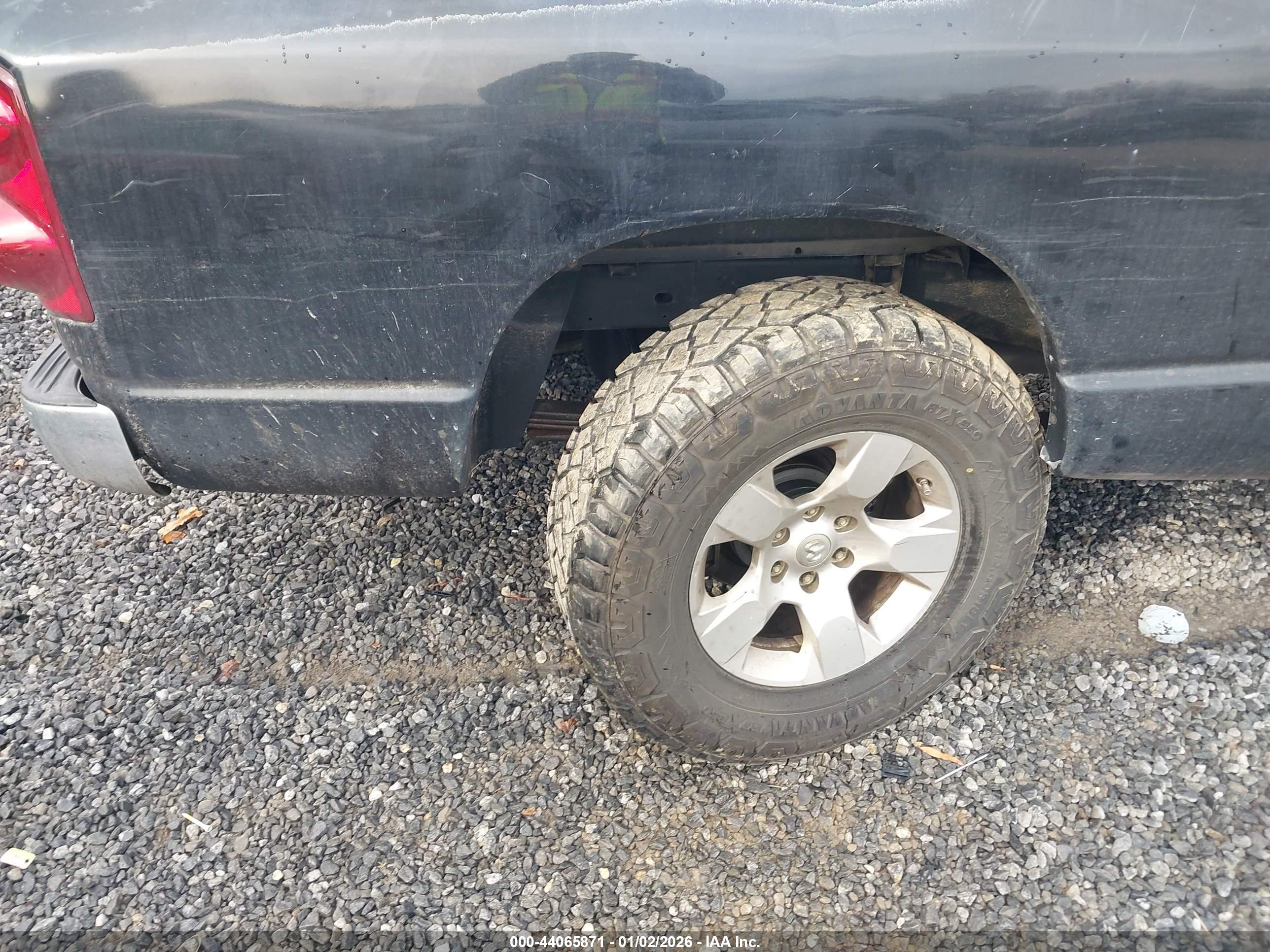DODGE RAM image 6