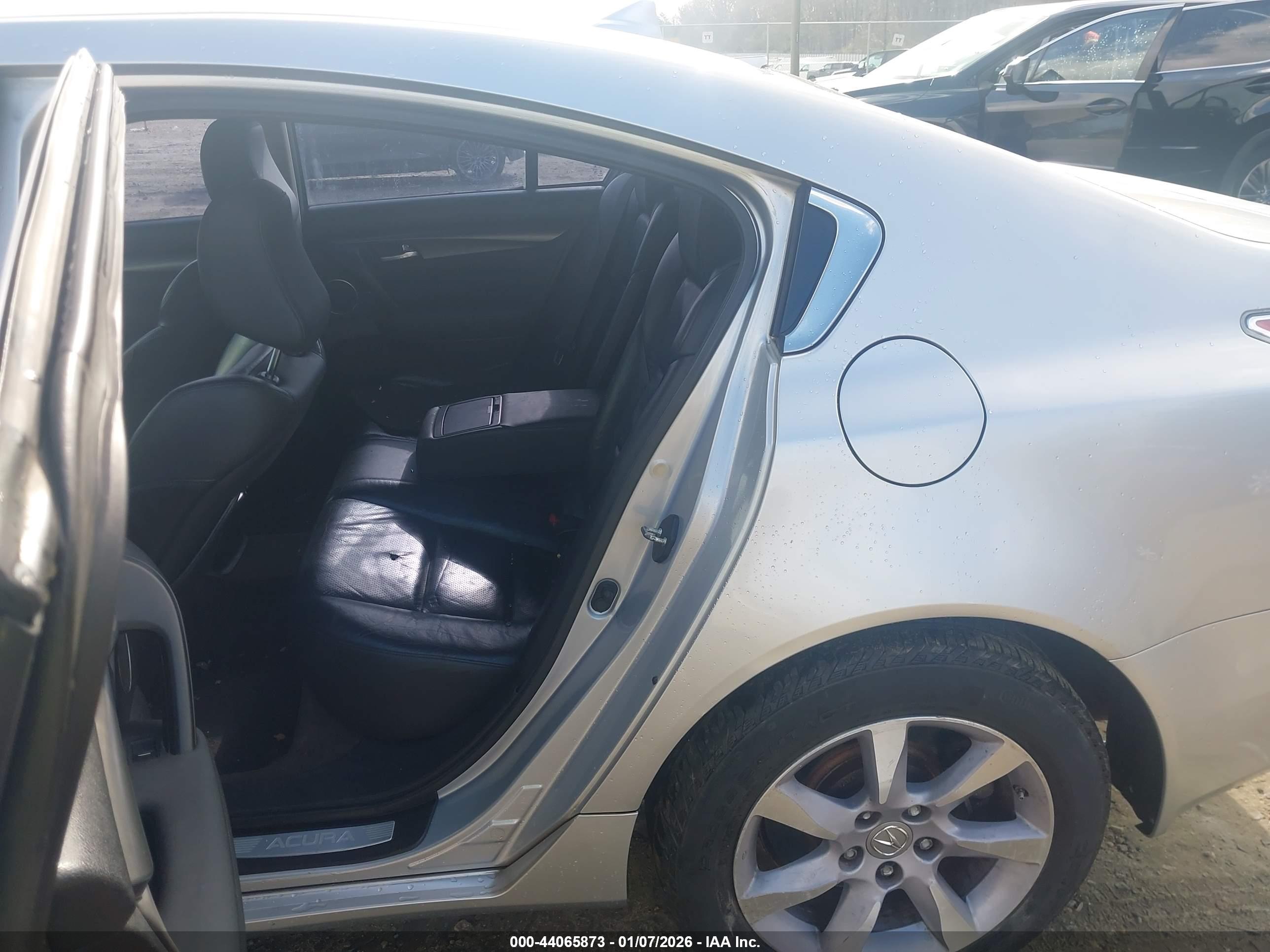 ACURA TL image 8