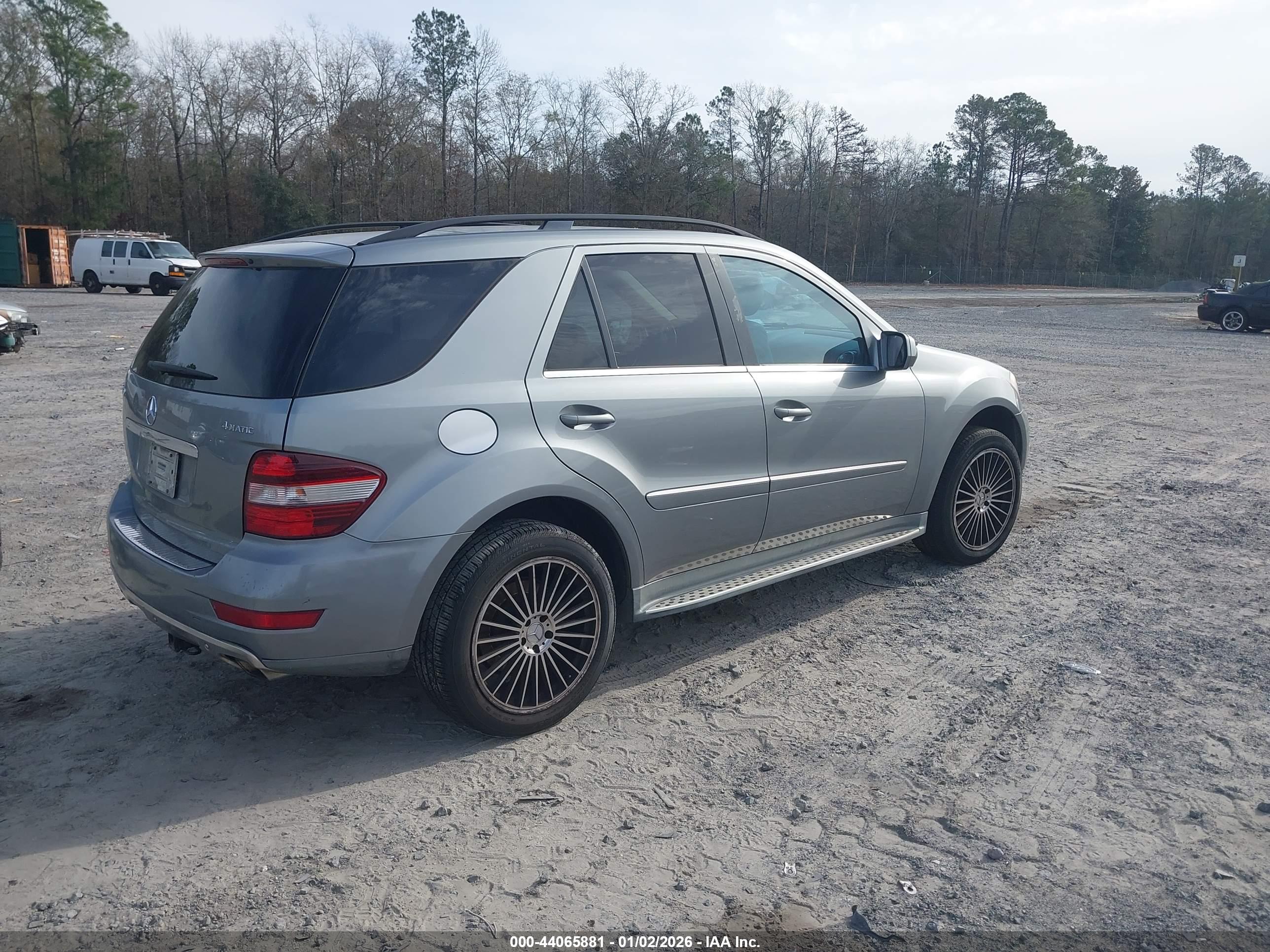 MERCEDES-BENZ ML image 4
