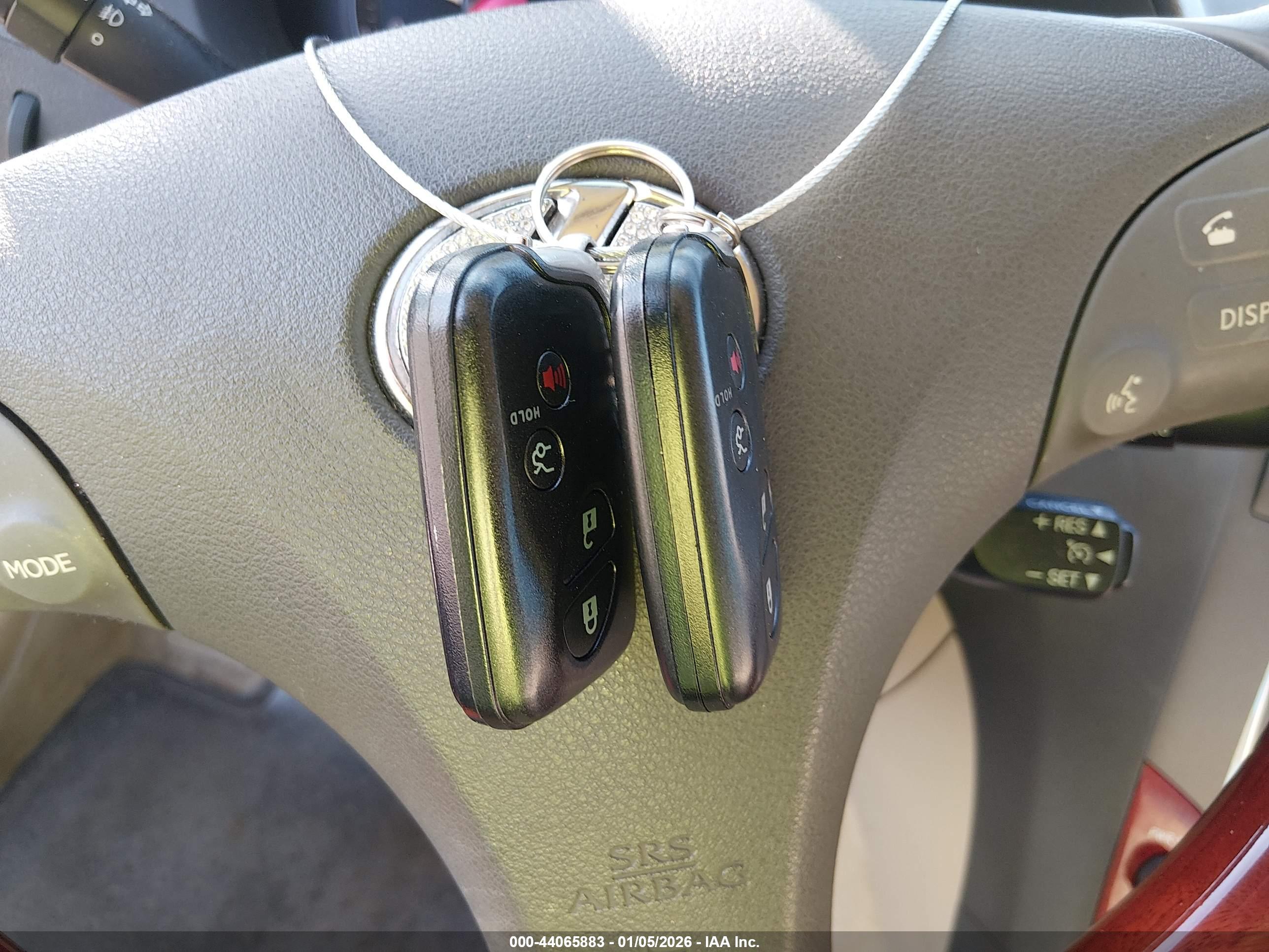 LEXUS ES image 11