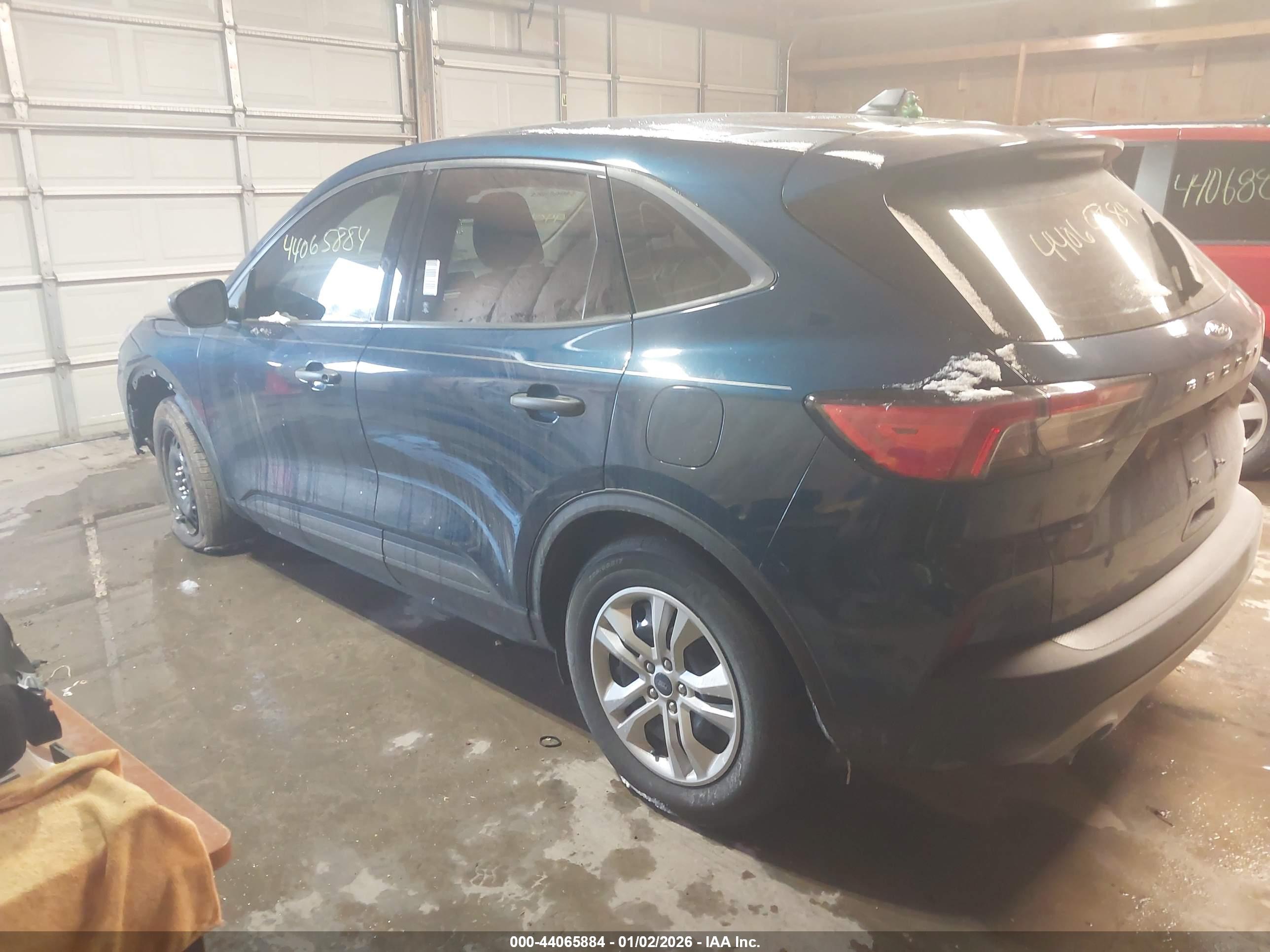 FORD ESCAPE image 3