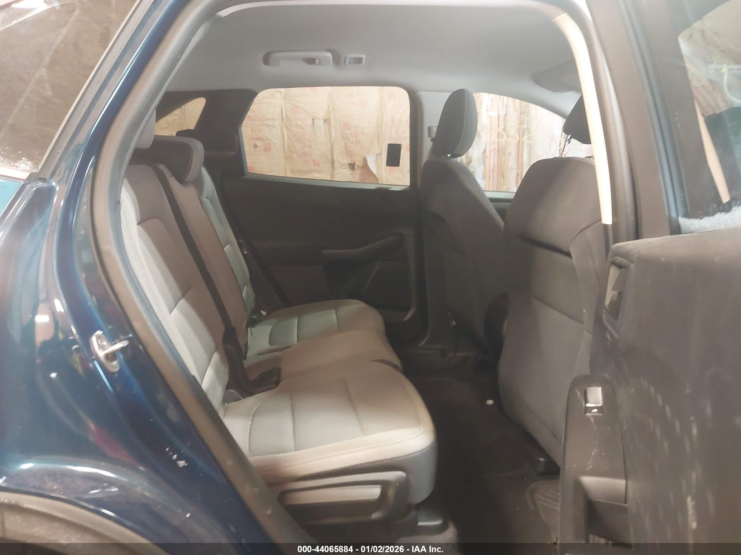 FORD ESCAPE image 8