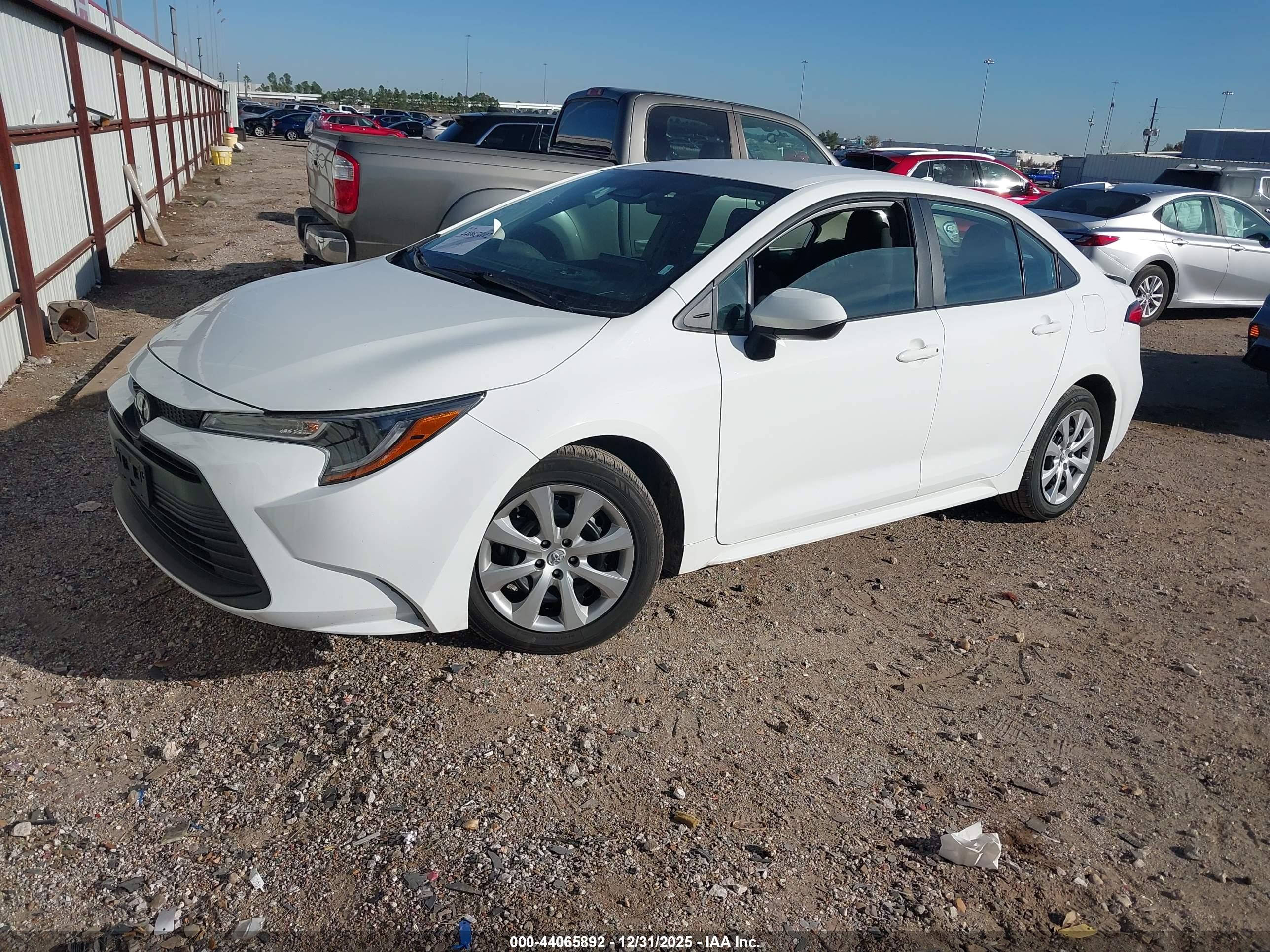 TOYOTA COROLLA image 2