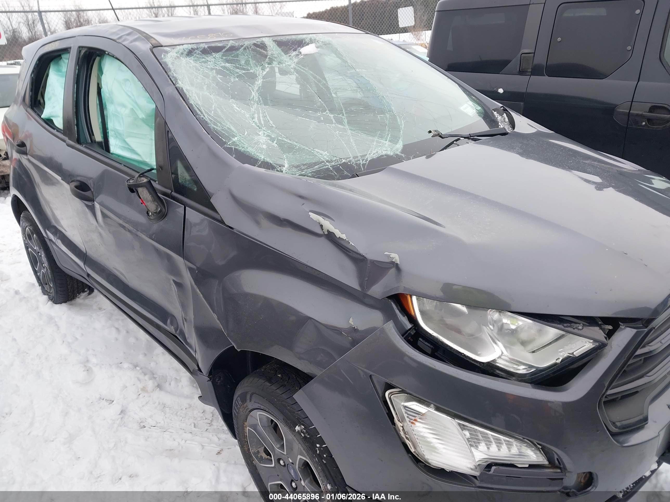 FORD ECOSPORT image 6