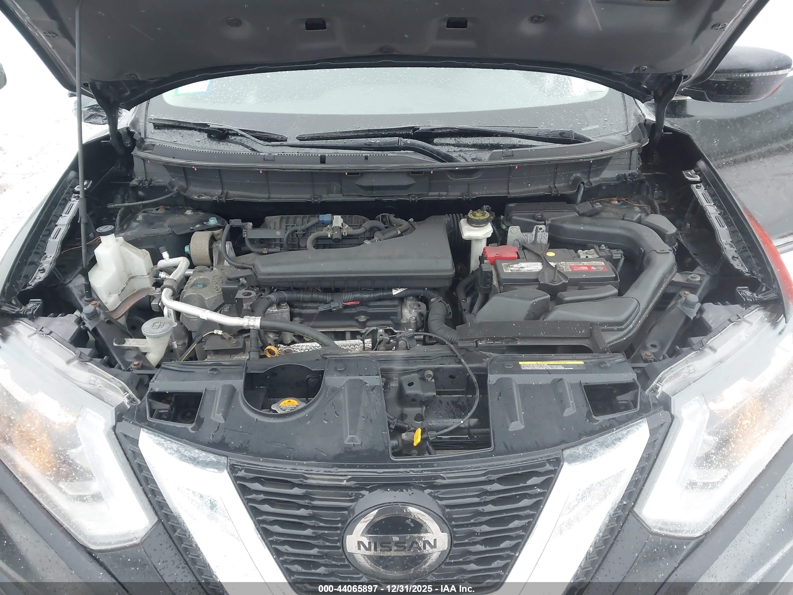 NISSAN ROGUE image 10