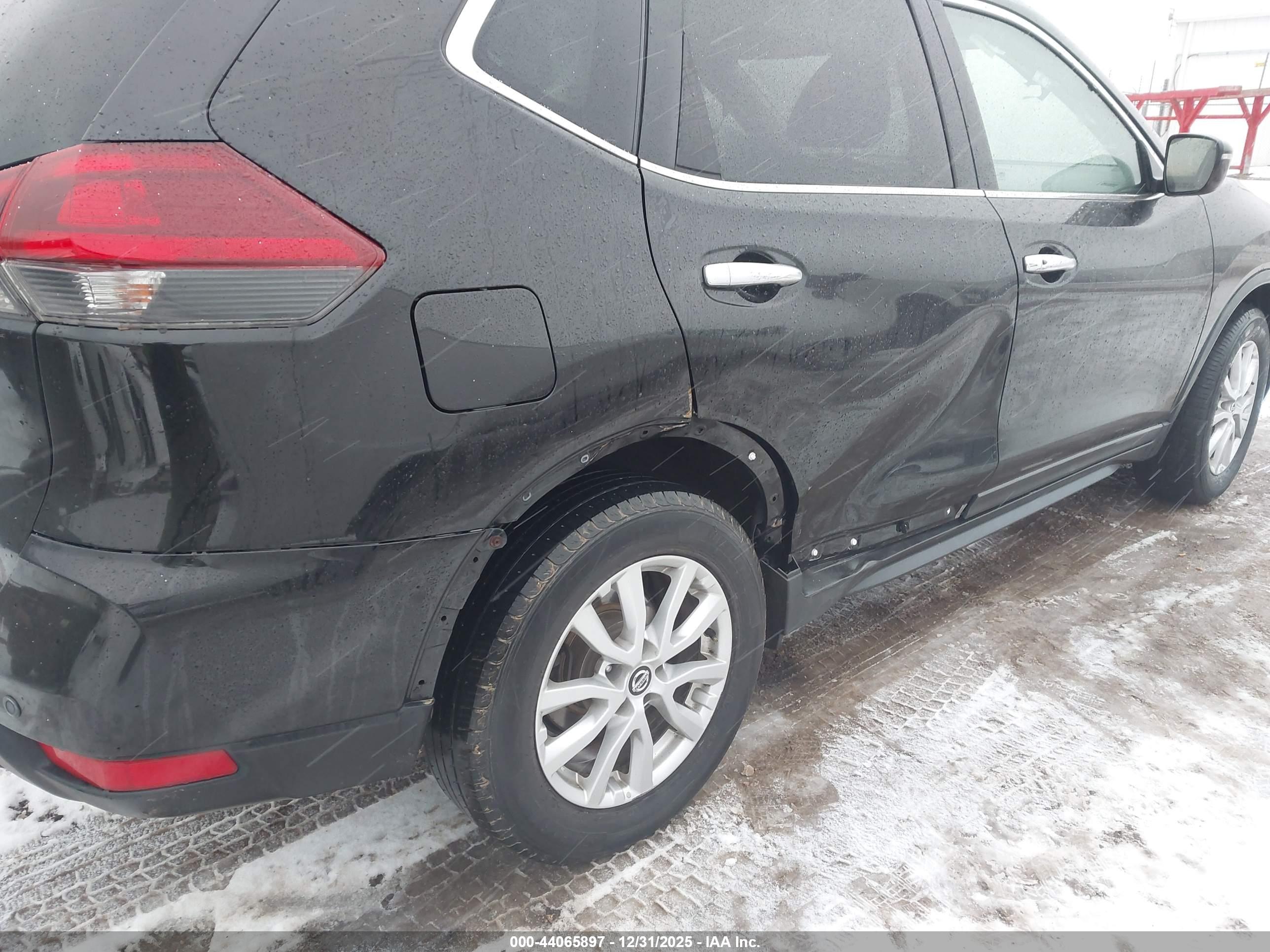 NISSAN ROGUE image 6