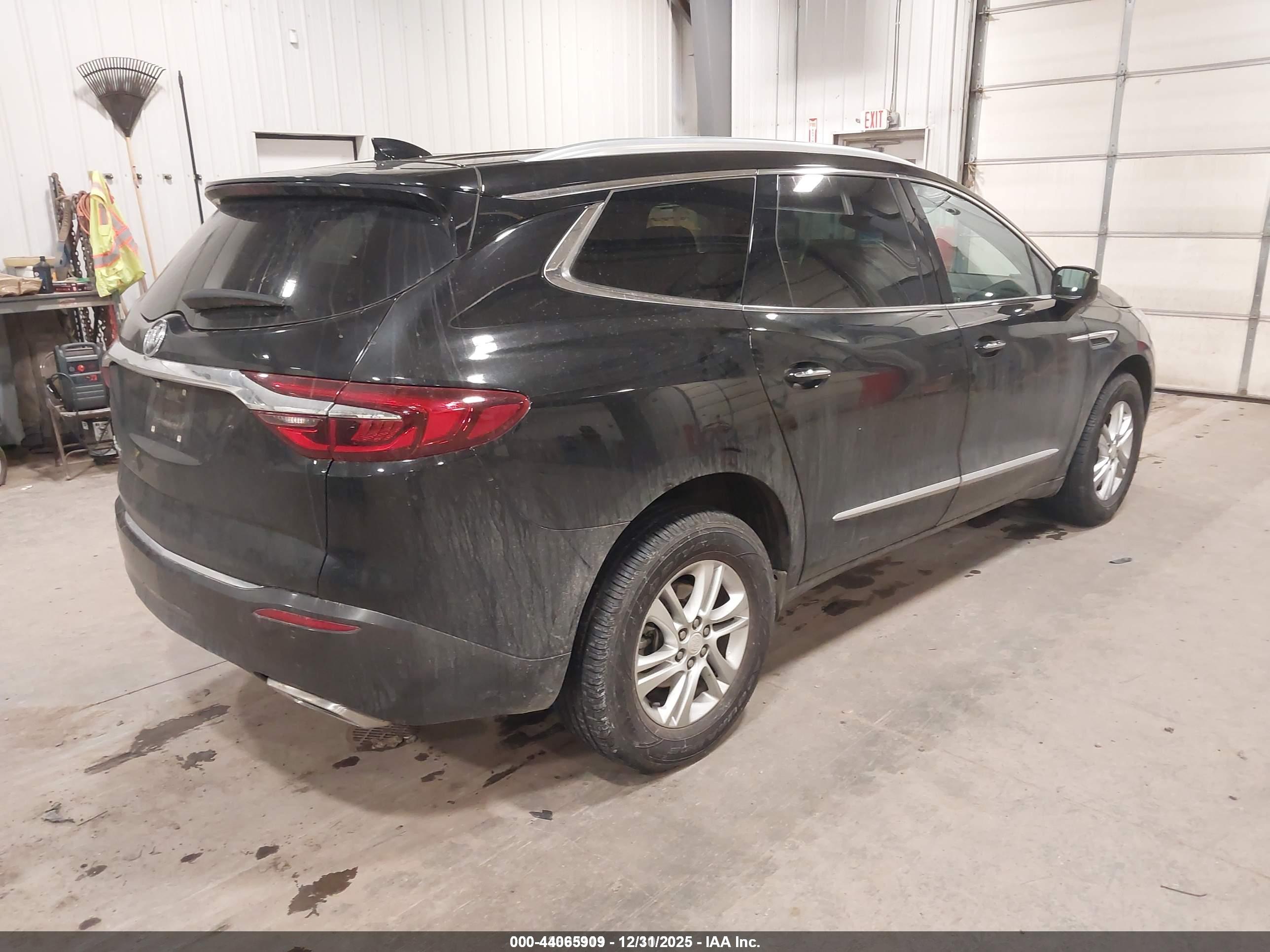 BUICK ENCLAVE image 4