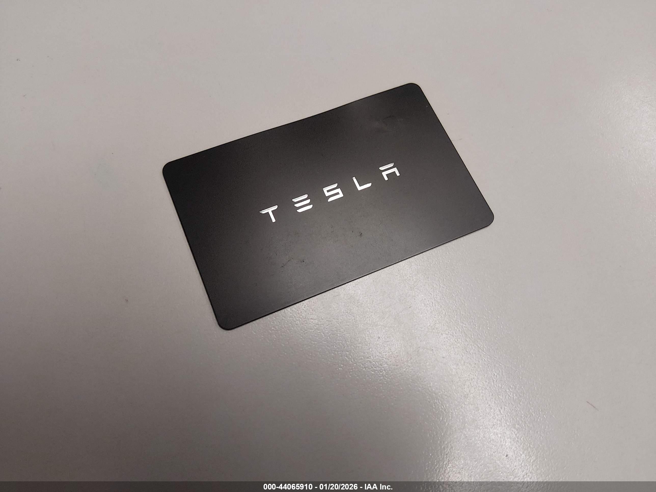 TESLA MODEL image 11