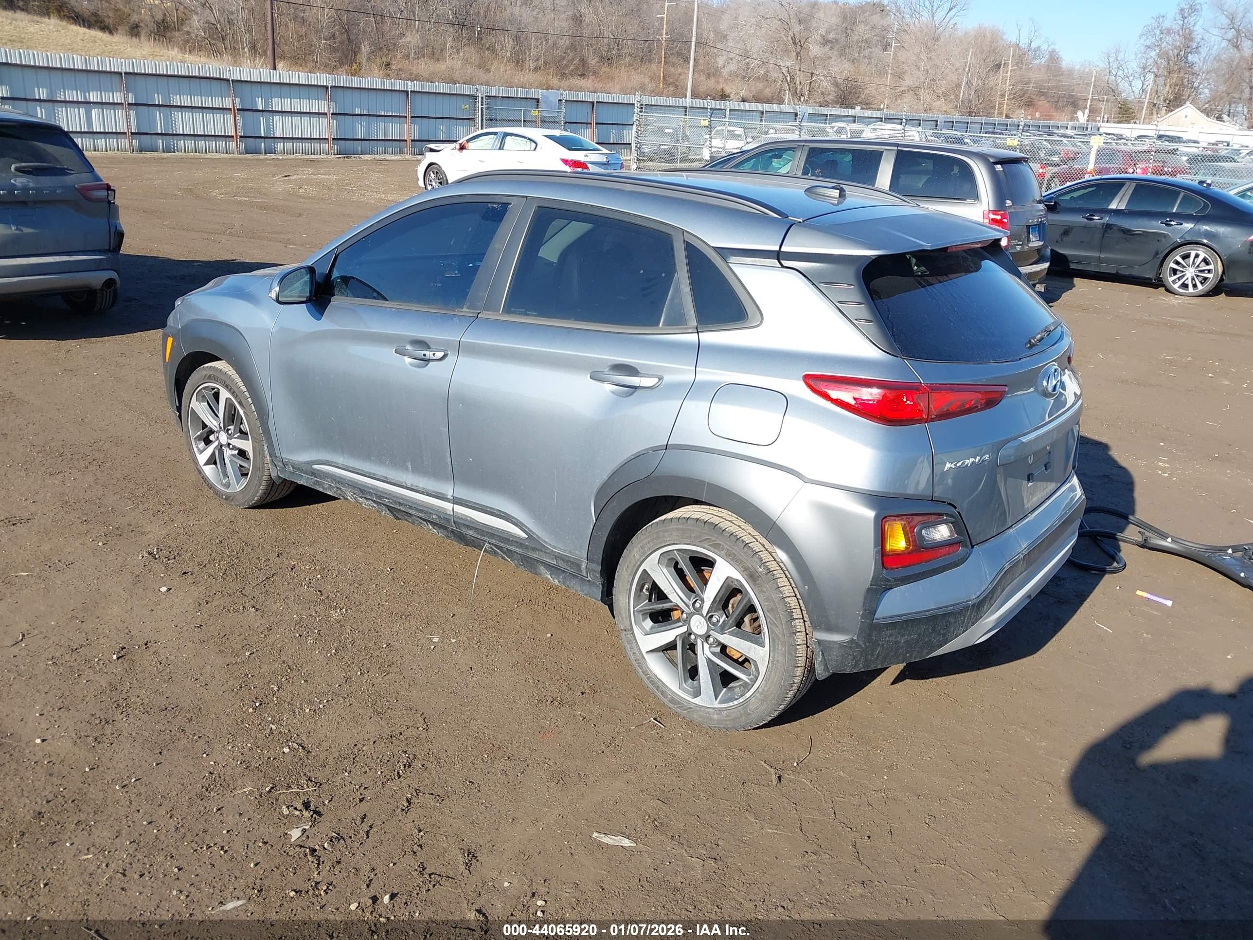 HYUNDAI KONA image 3