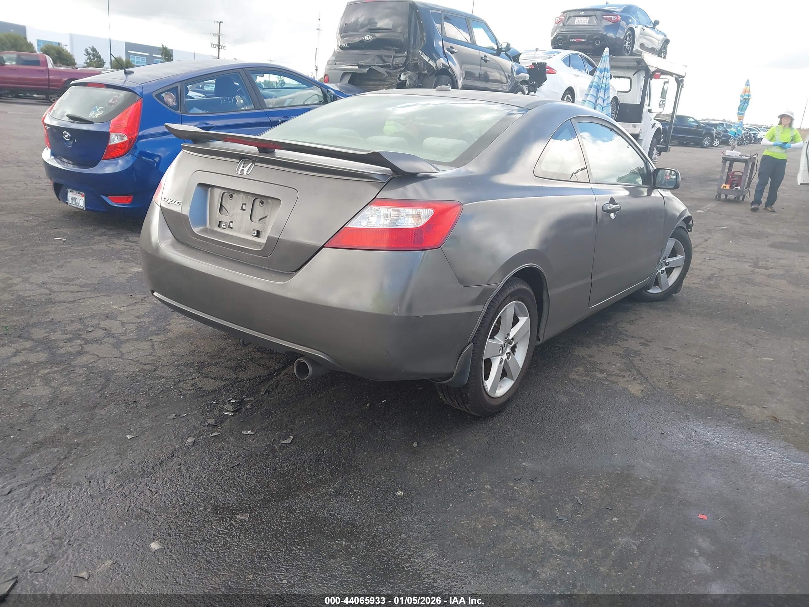 HONDA CIVIC image 4