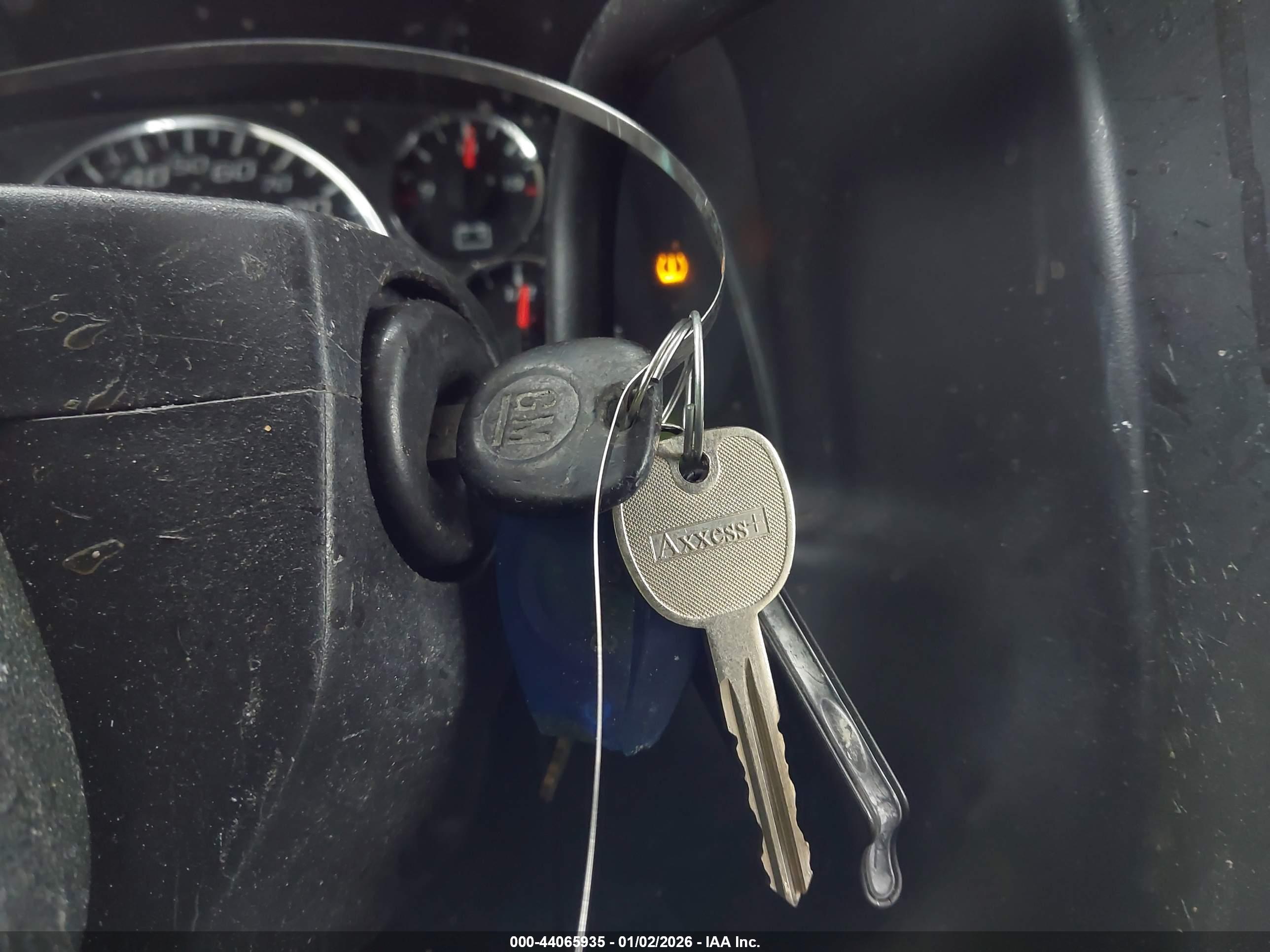 GMC SAVANA image 11