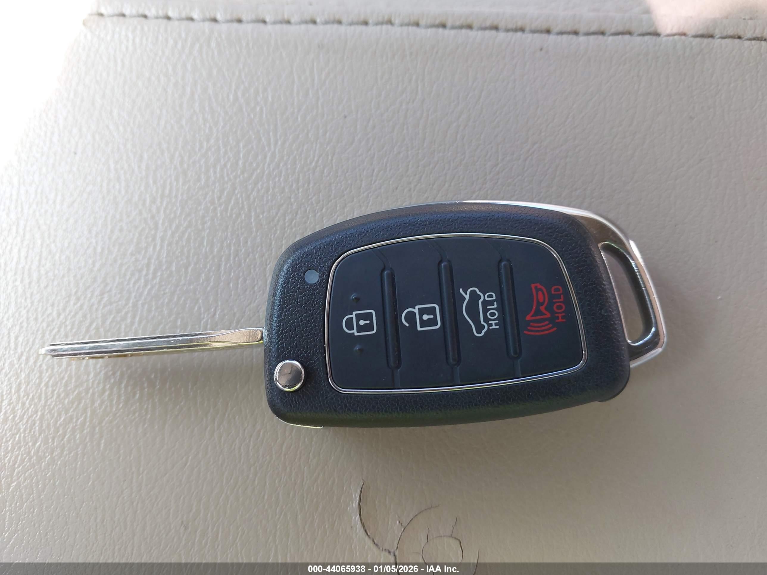HYUNDAI SONATA image 11