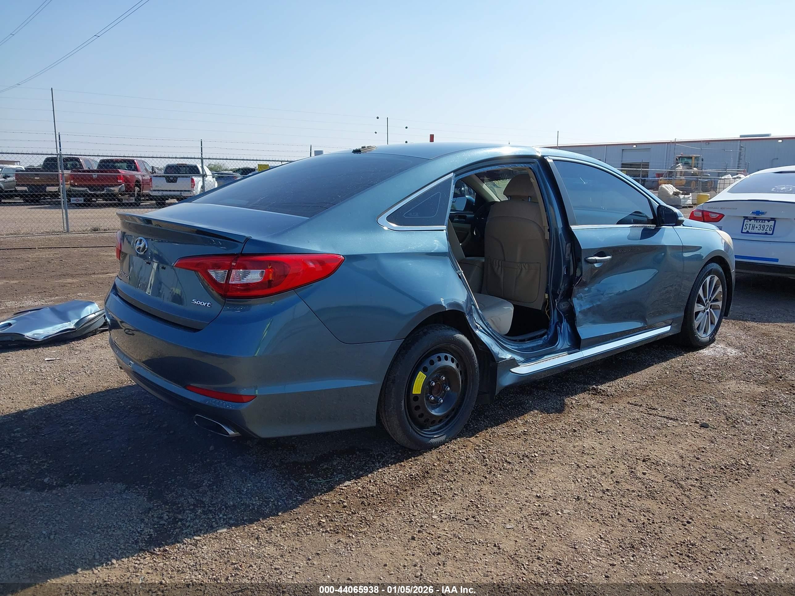 HYUNDAI SONATA image 4
