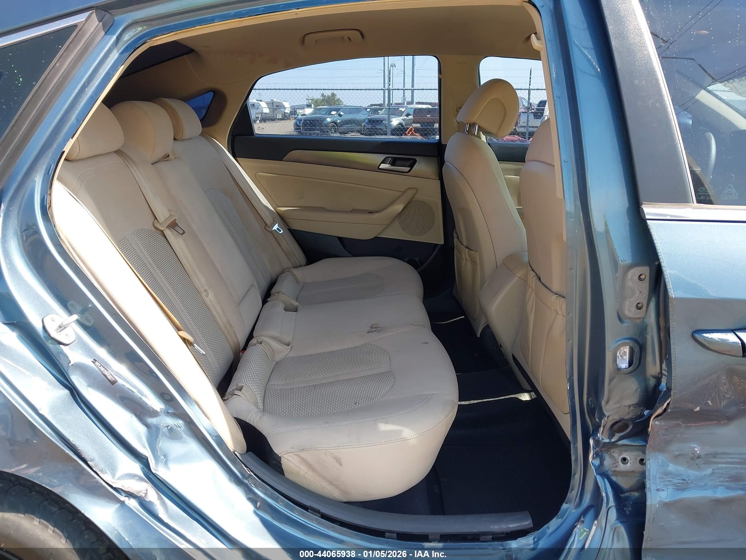 HYUNDAI SONATA image 8