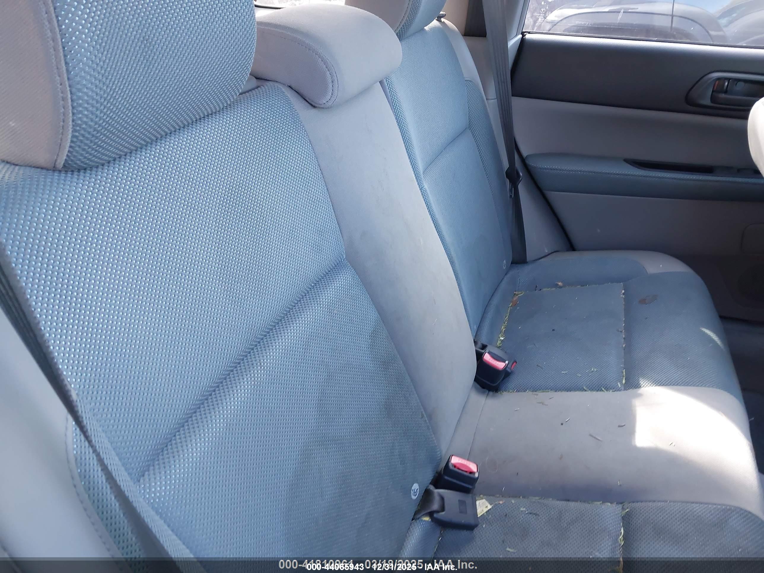 SUBARU FORESTER image 8