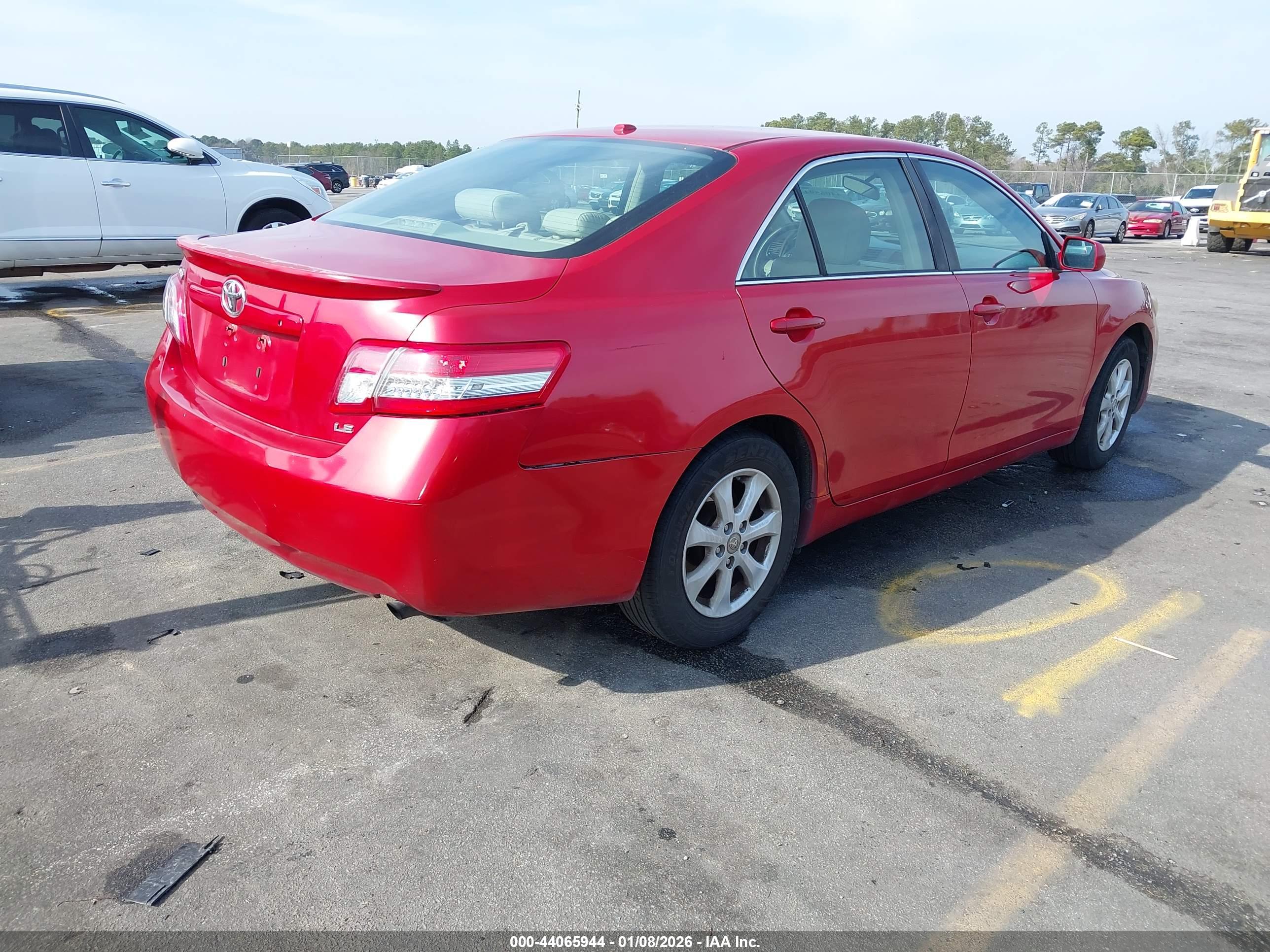 TOYOTA CAMRY image 4
