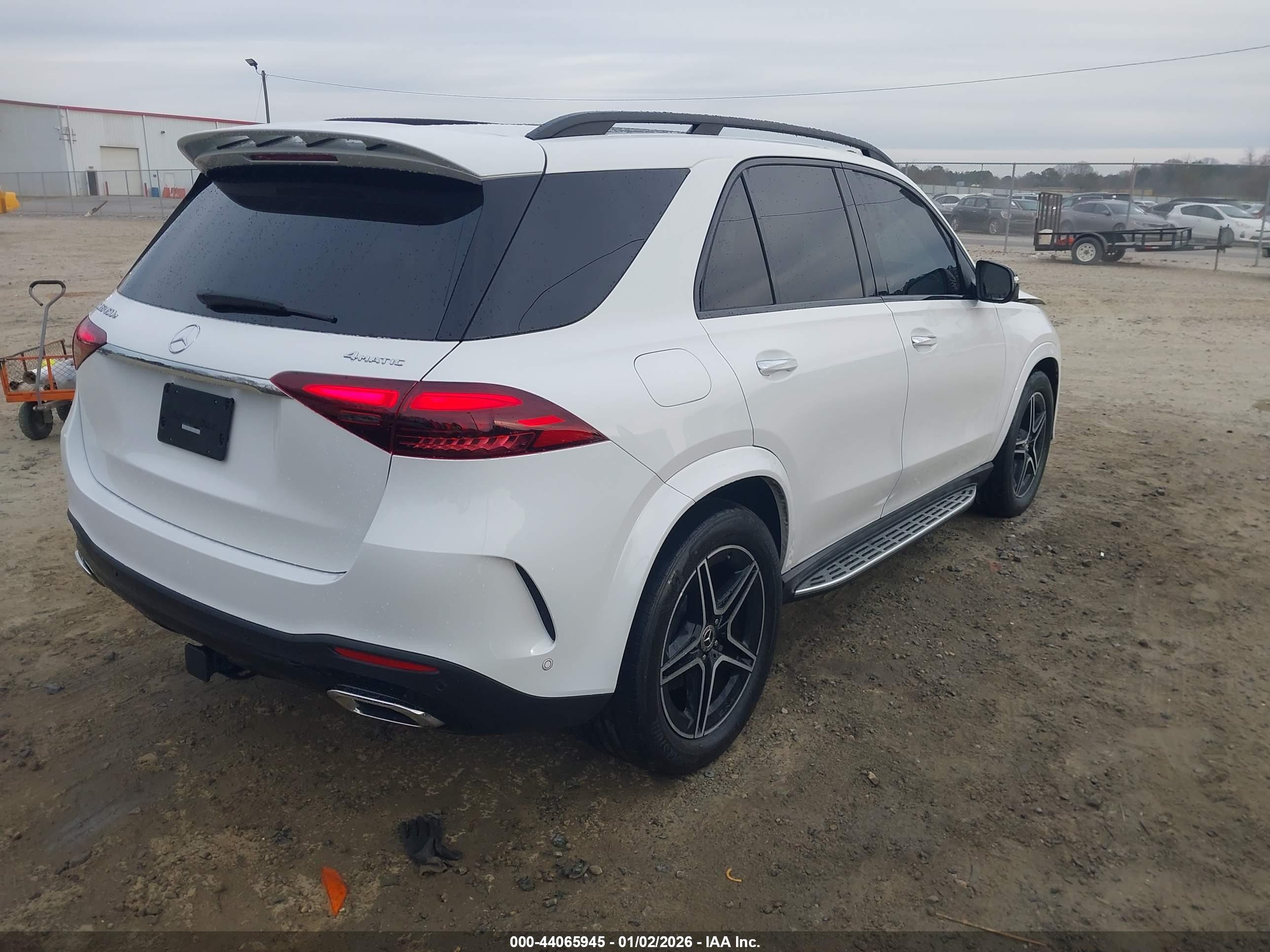 MERCEDES-BENZ GLE image 4