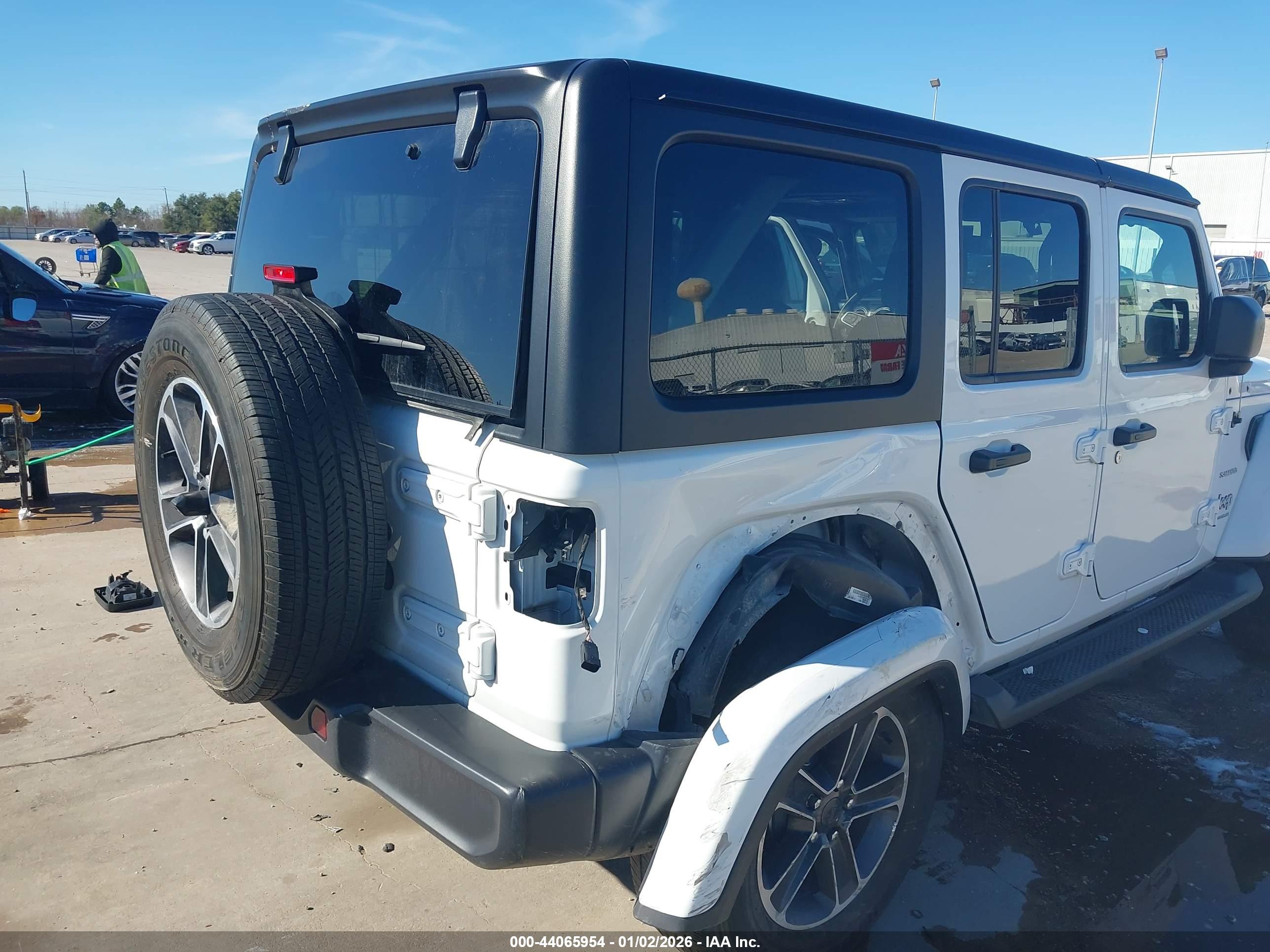 JEEP WRANGLER image 6