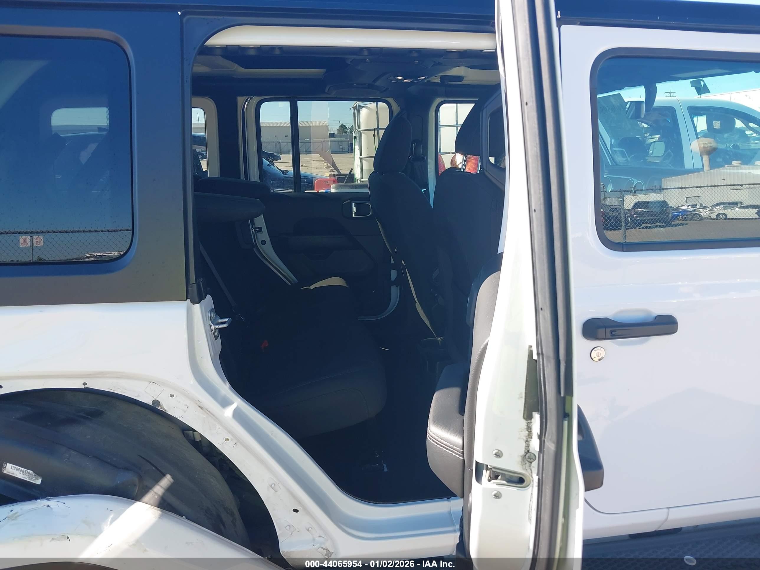 JEEP WRANGLER image 8