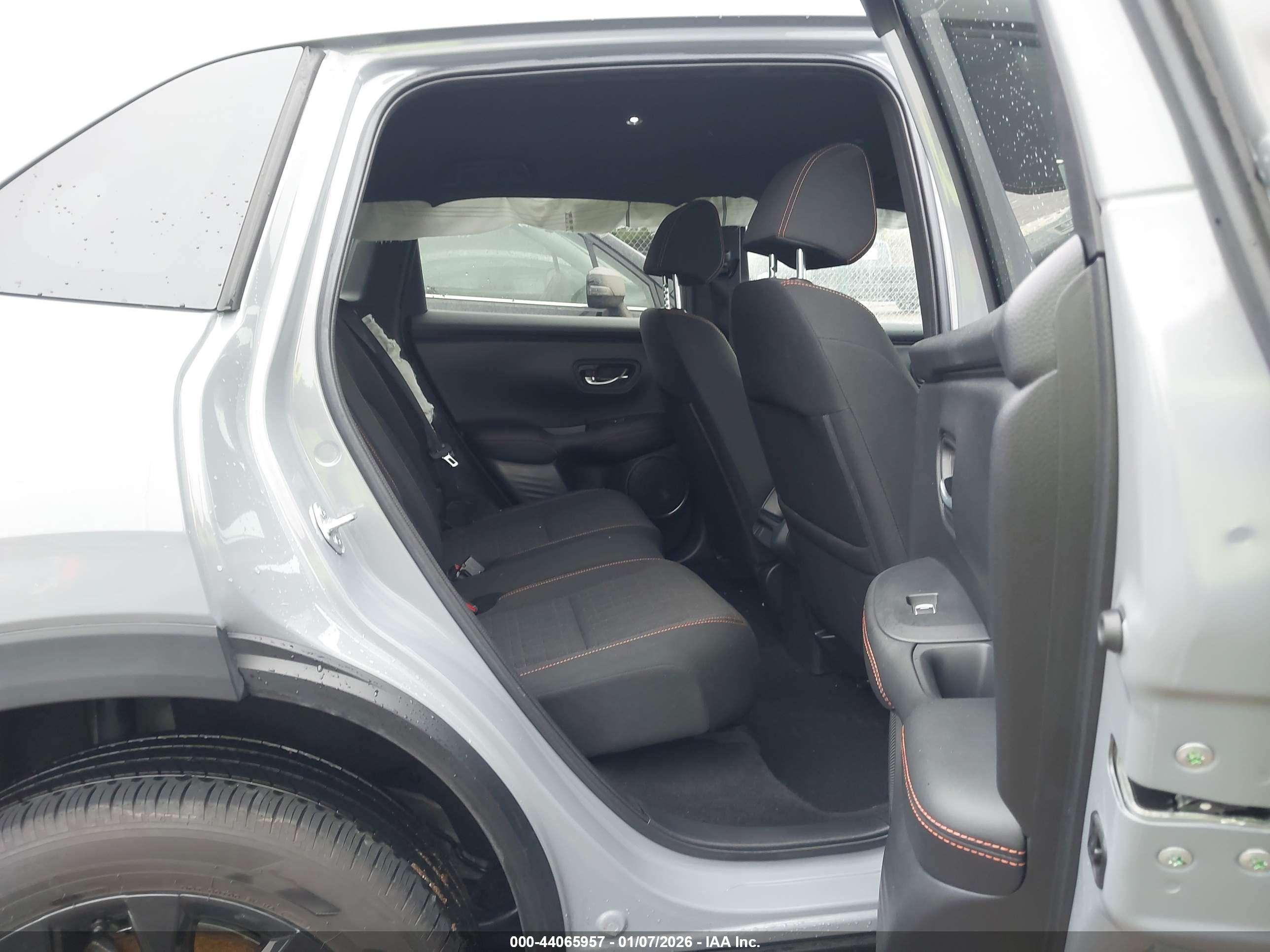 HONDA HR-V image 8